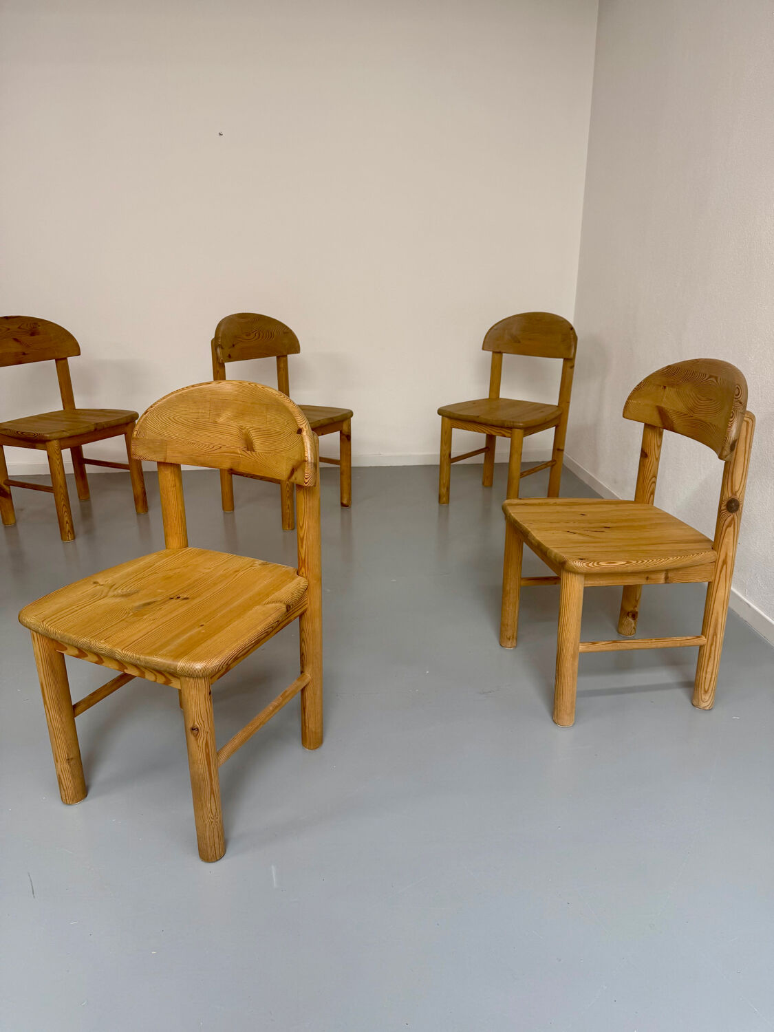 Set of 6 solid pine chairs in Scandinavian design by Reiner Daumiller.