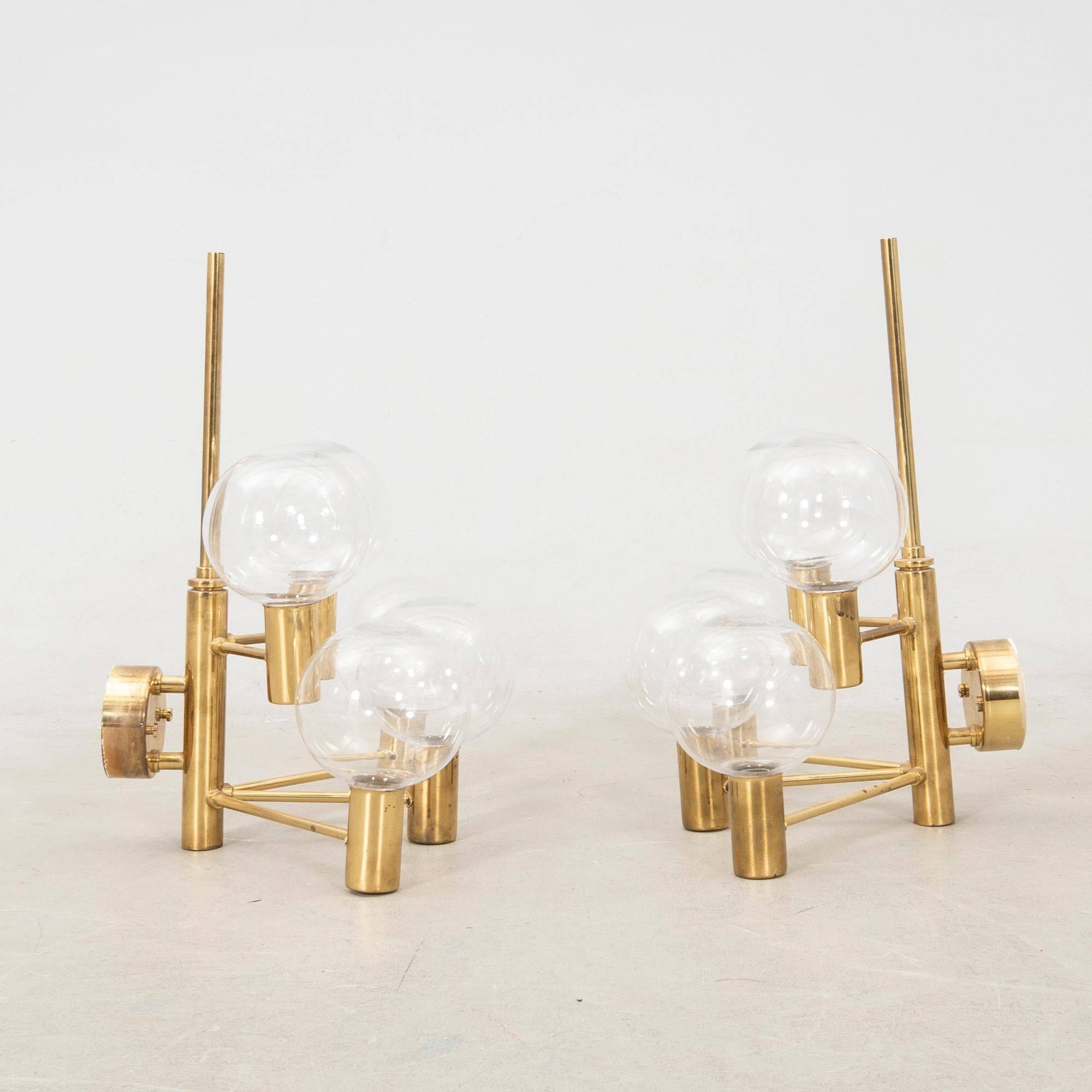 Hans-Agne Jakobsson Clear Glass and Brass Wall Lights, a pair, Sweden 1960