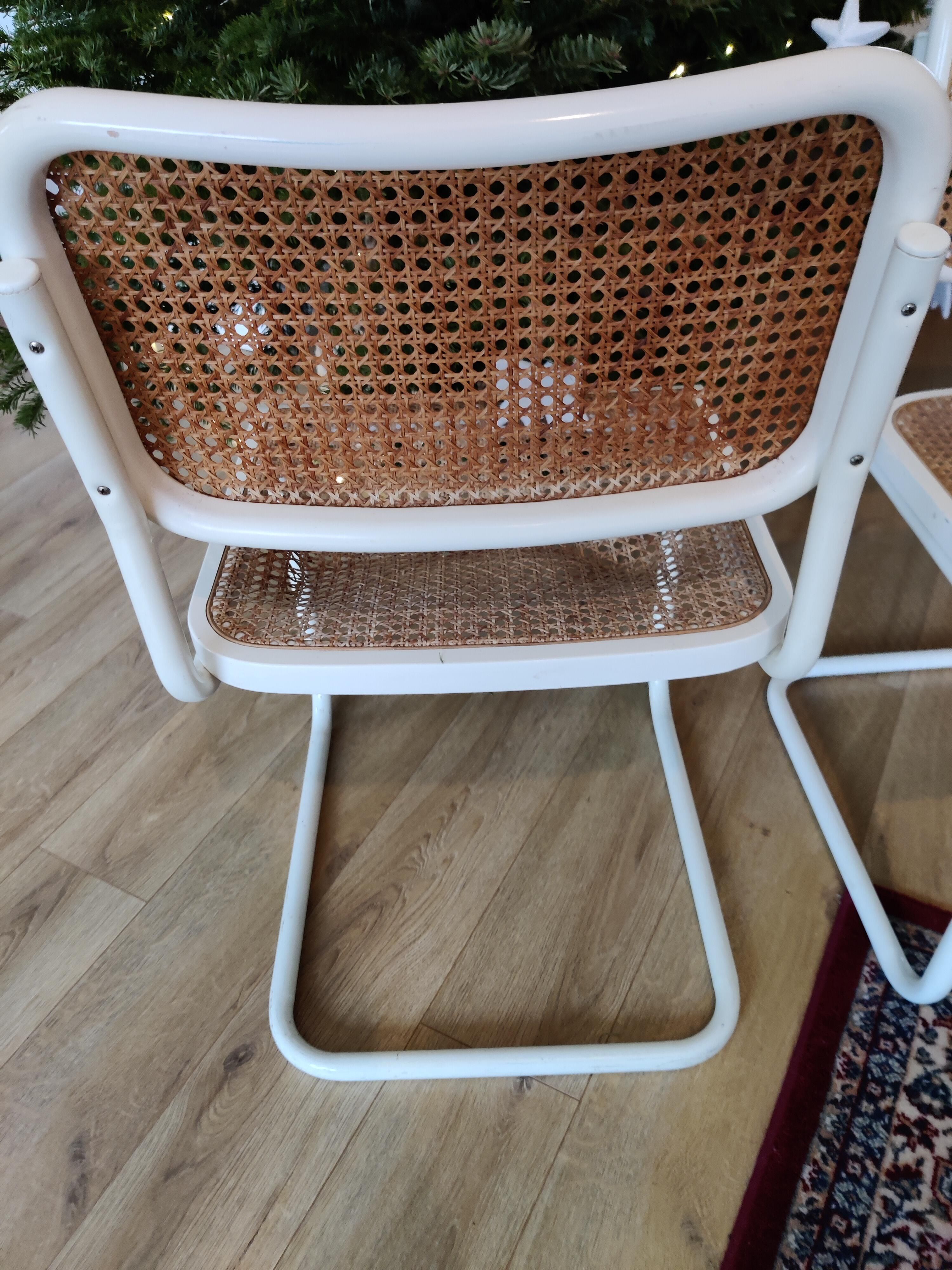 Chaise Cesca B32 Marcel Breuer blanche (assise à refaire)