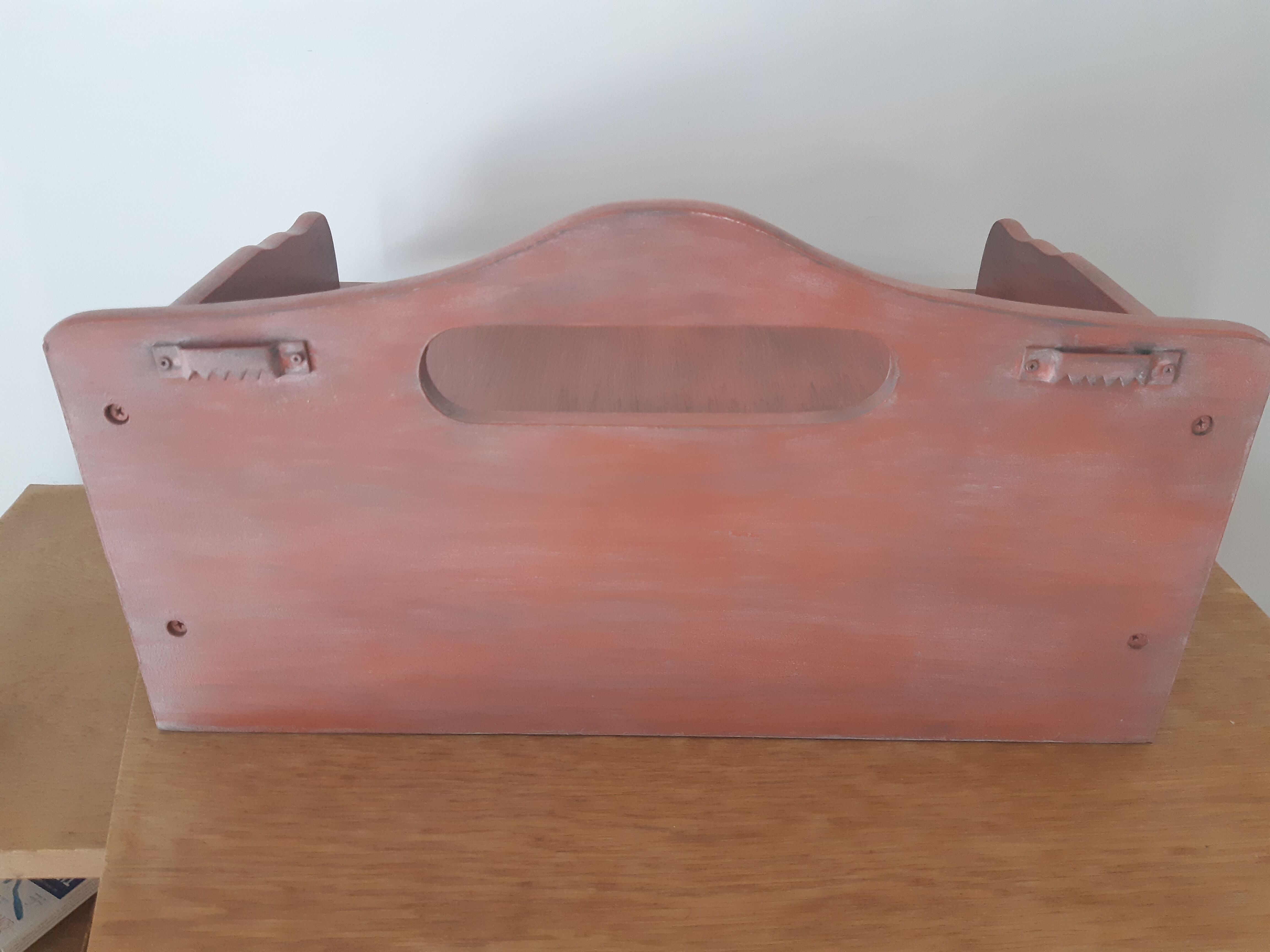 Entry console to hang