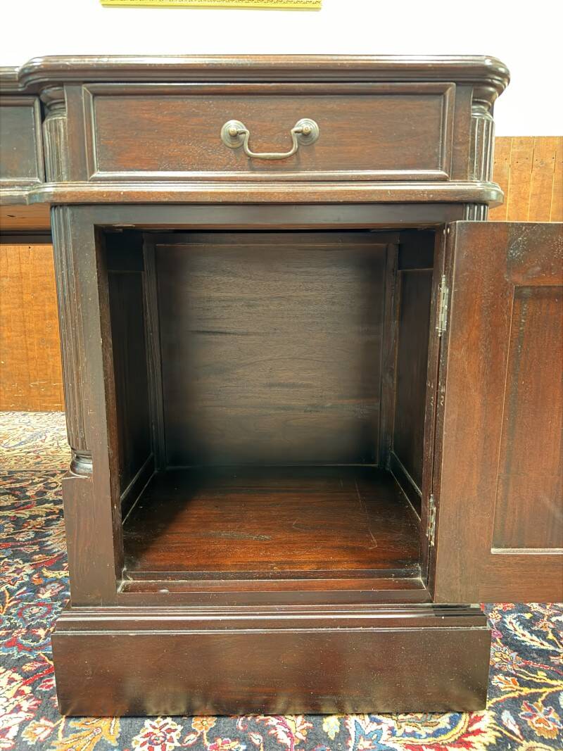 Bureau Chesterfield classique anglais Partnerdesk