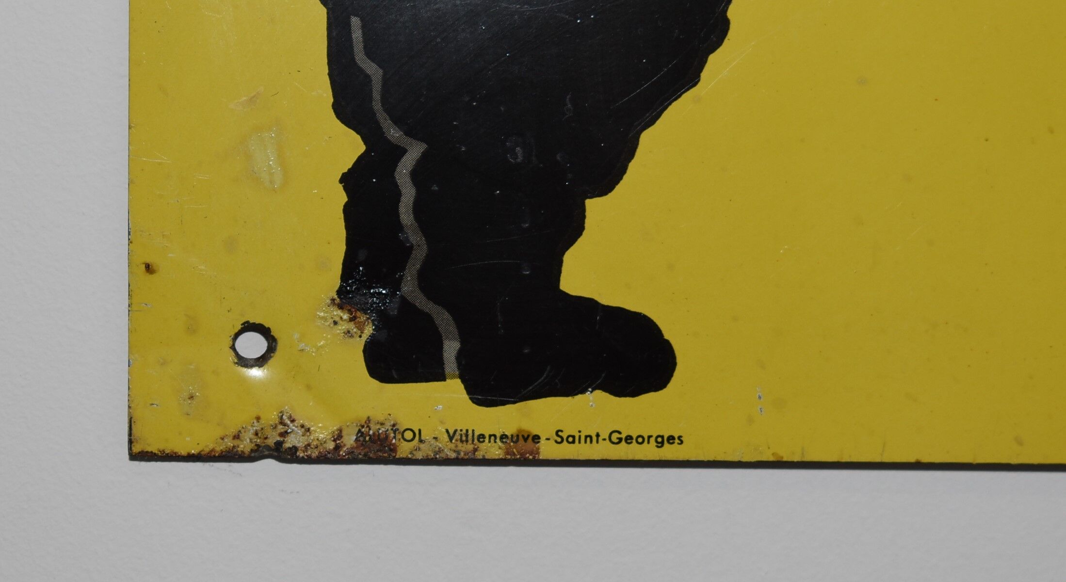 Metal plate parsley, toutou parking