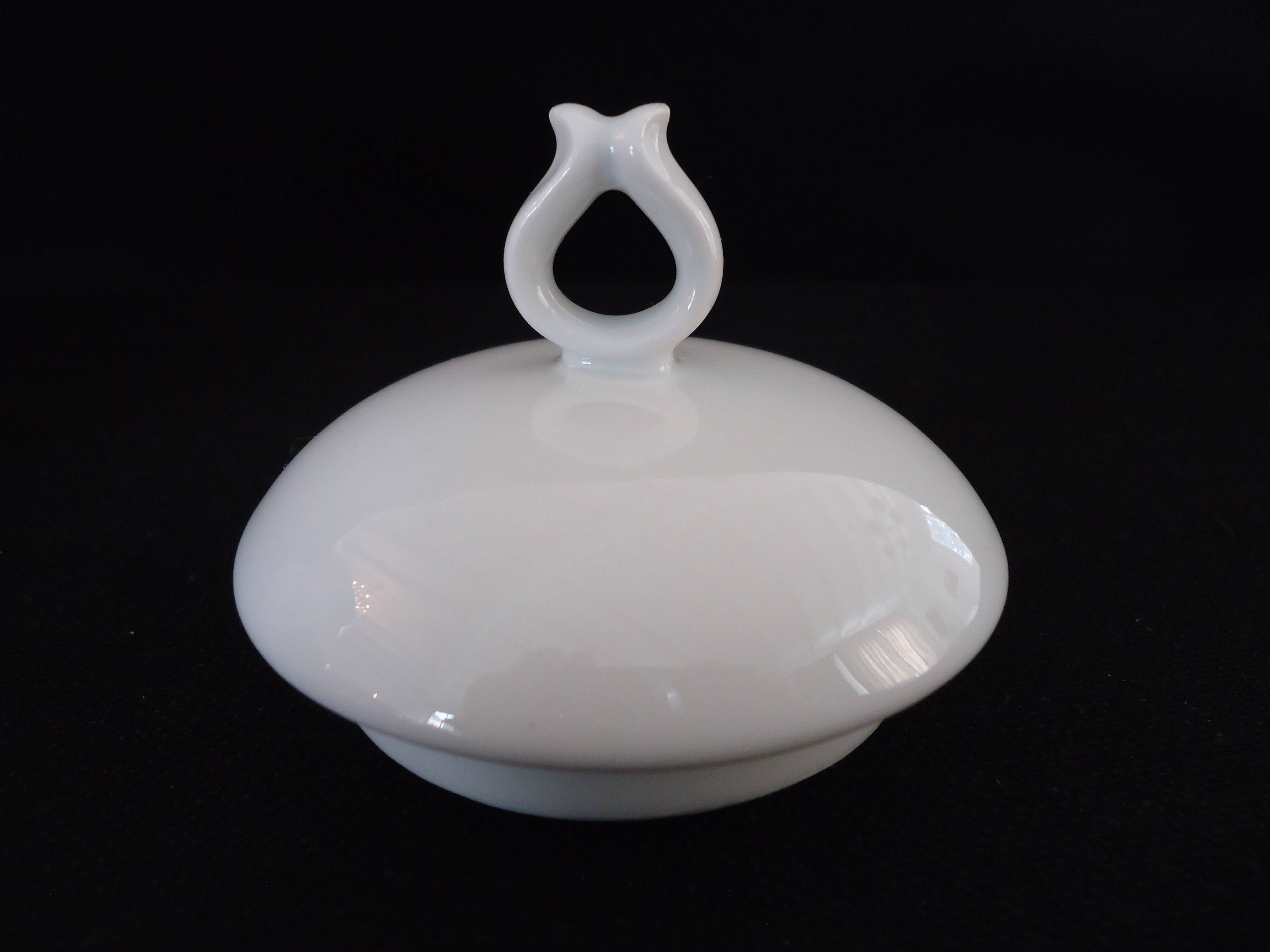 Limoges porcelain sugar bowl, Goumot Labesse