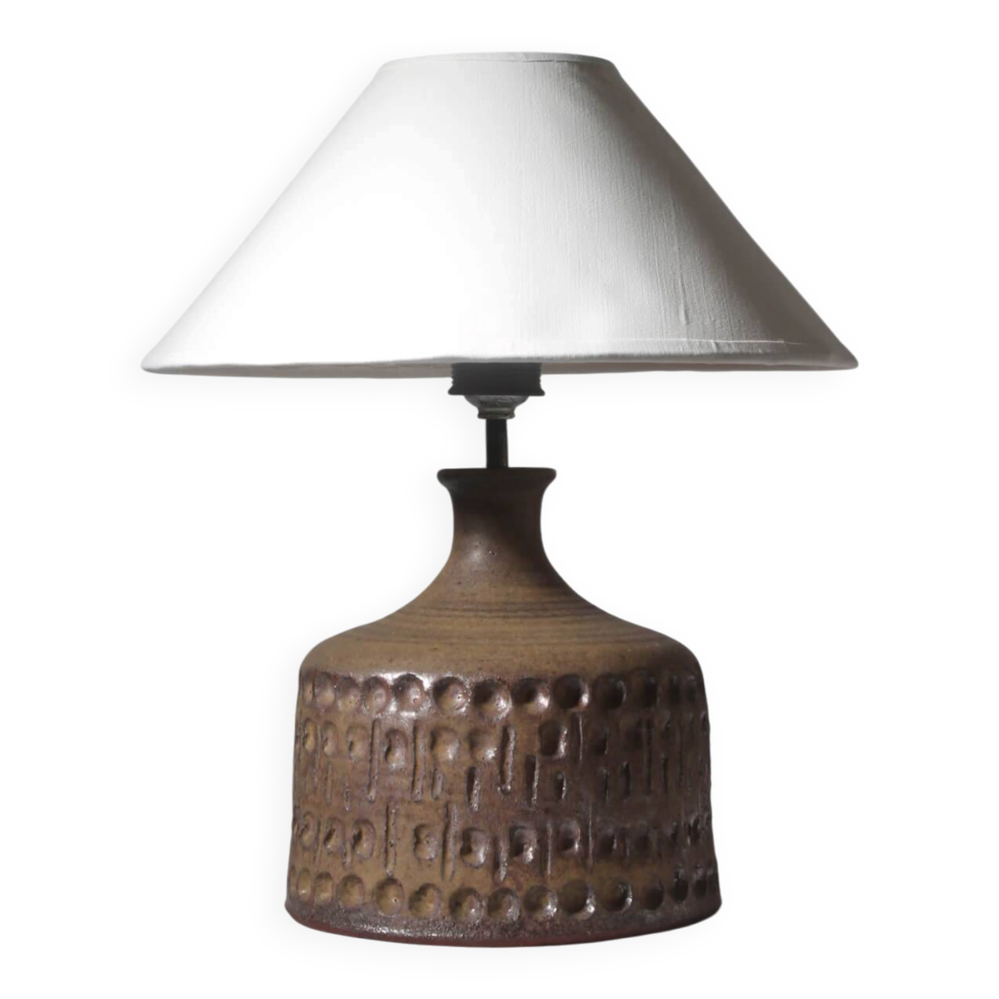 Ethnic Relief Ceramic White Shade Table Lamp, 1960s