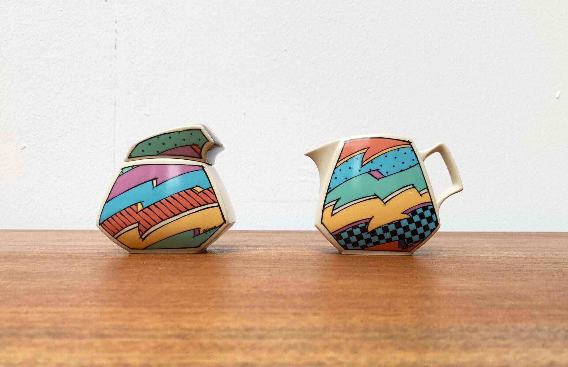 Milk jug and sugar bowl from the Flash One postmodern series by Dorothy Hafner for Rosenthal, 1980s, set of 2.