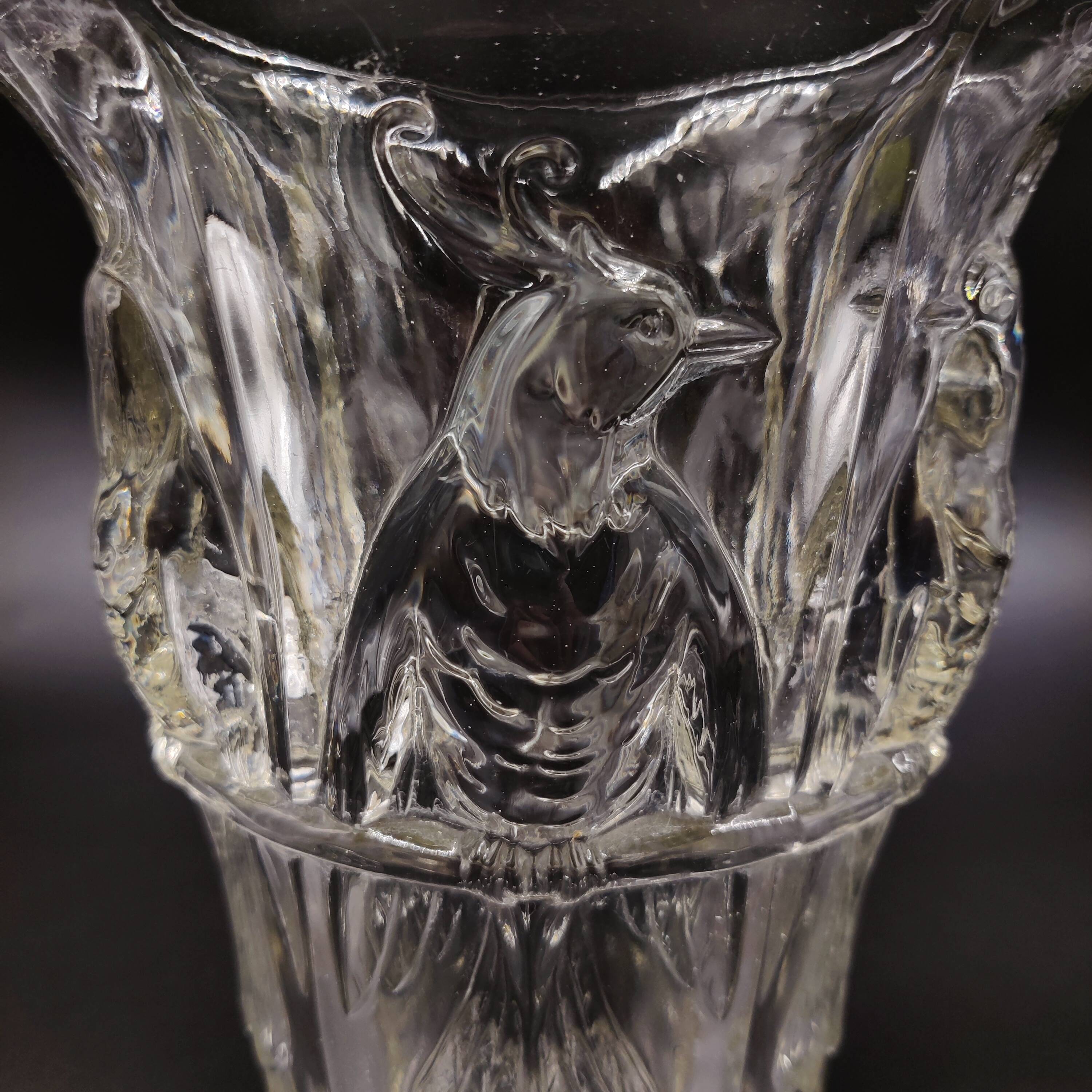 French Art Deco glass vase with cockatoo motif by Verlux