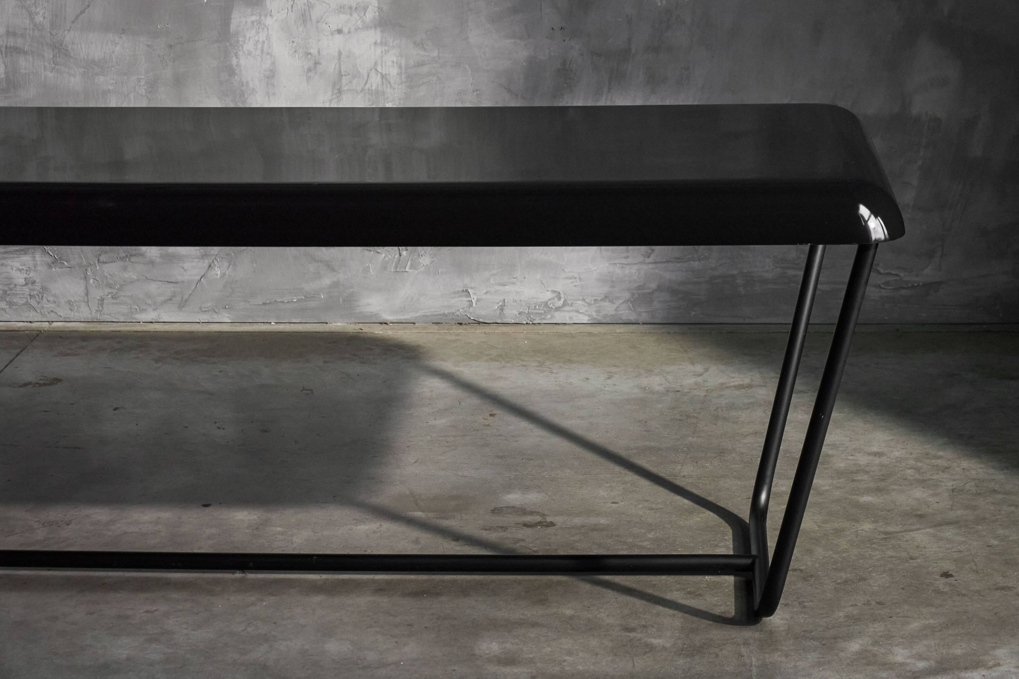 Table console DC204 par Vincenzo De Cotiis, Italie, 2006