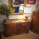 Old low buffet