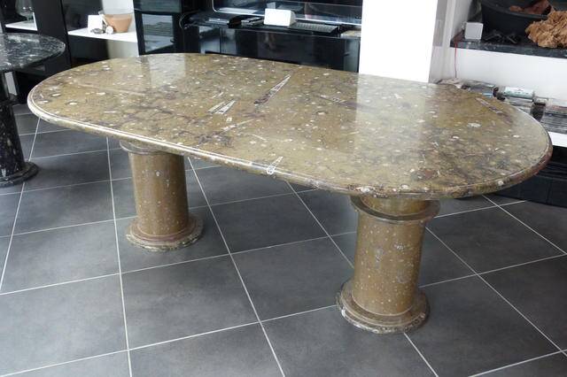 Table de salle à manger en Marbre Fossilisé