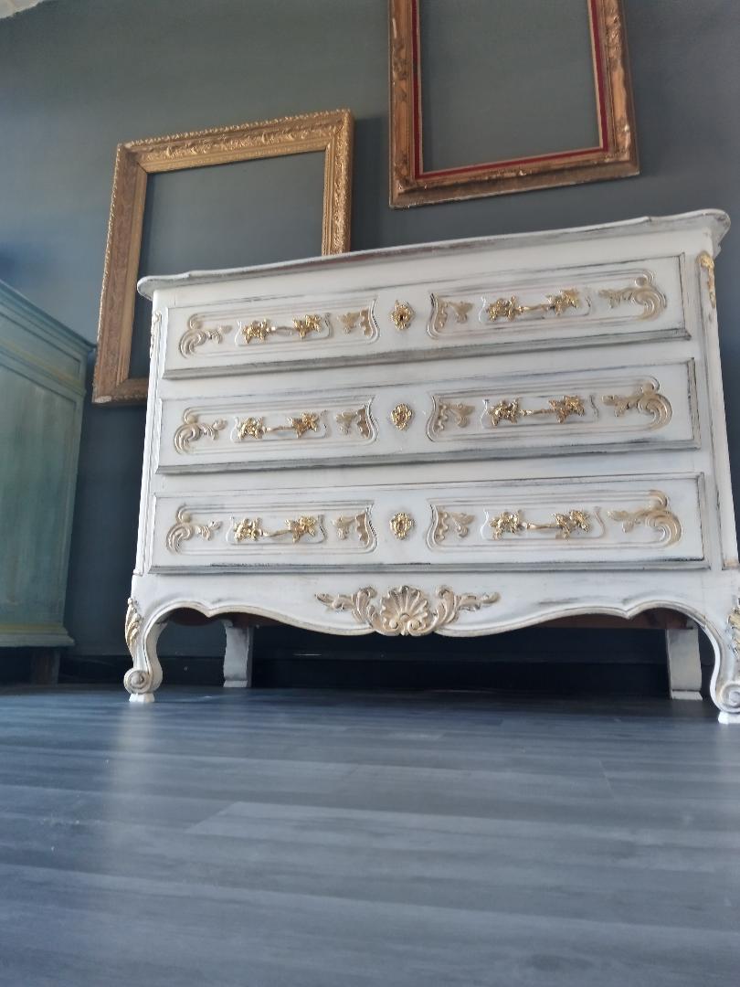Louis XV style royal chest of drawers patinated
