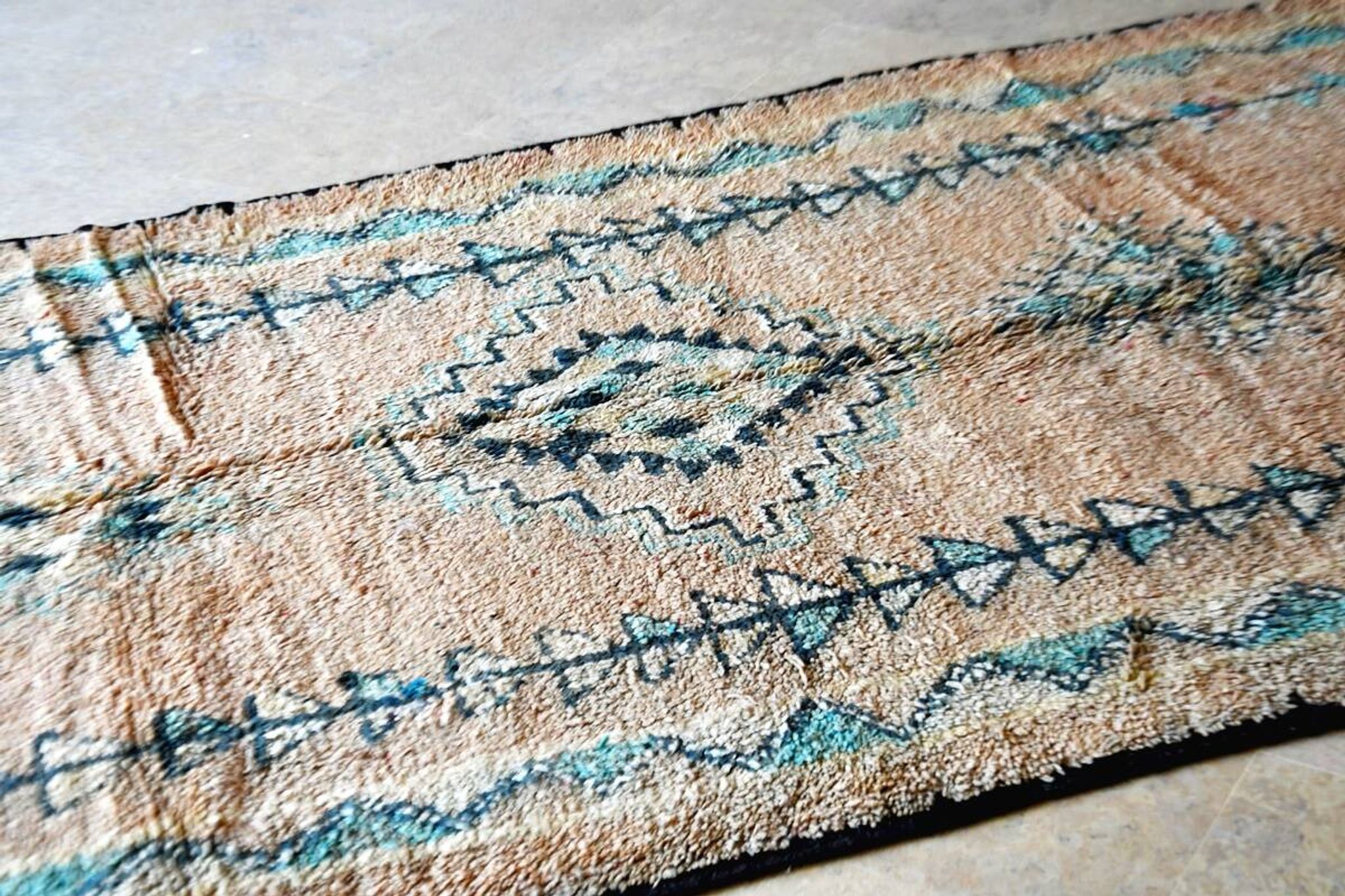 Vintage Boujaad rug 385 x 165 cm
