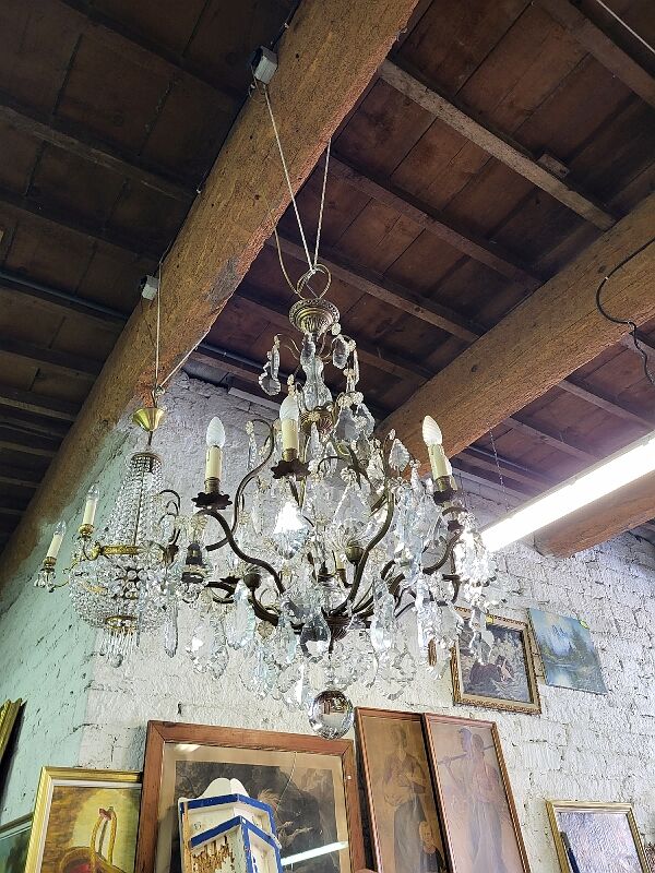 Chandelier with tassels 8 bulbs