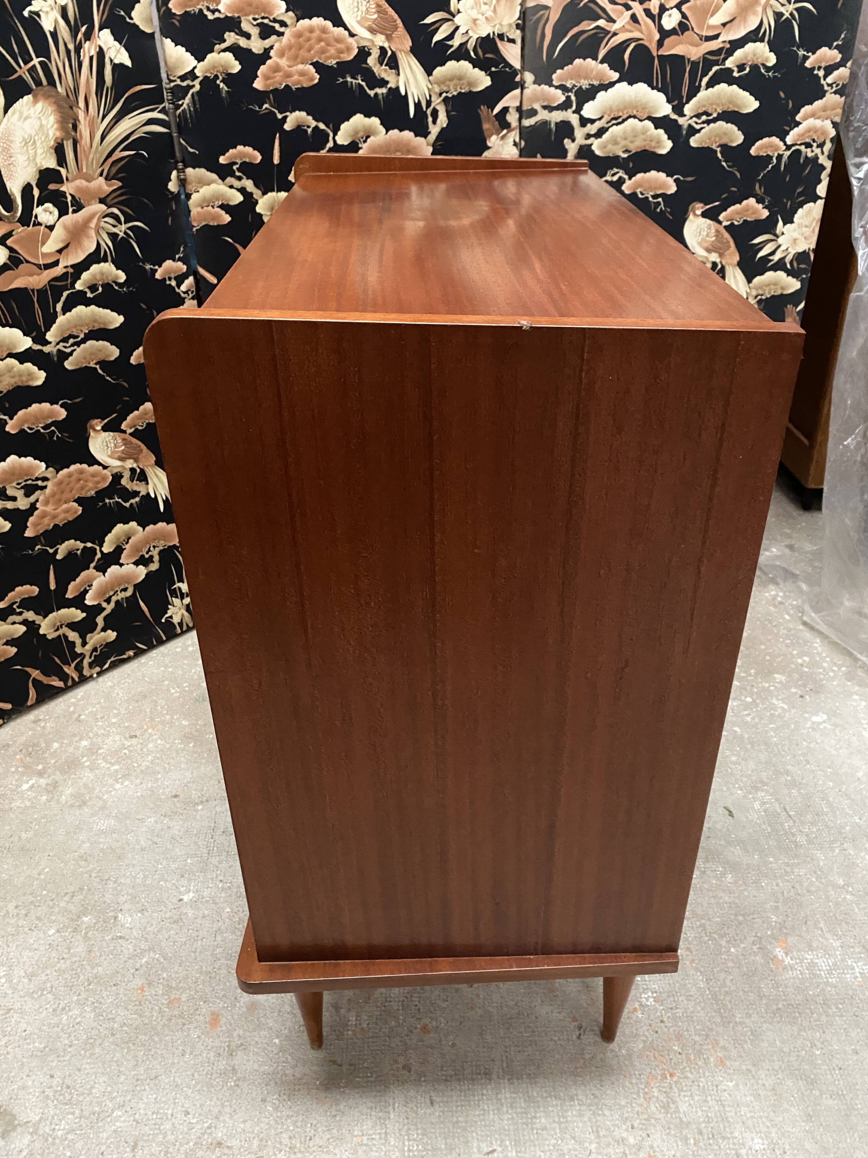 Vintage chest of drawers