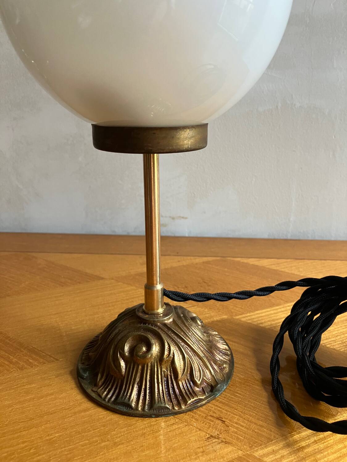 Vintage glass globe table lamp