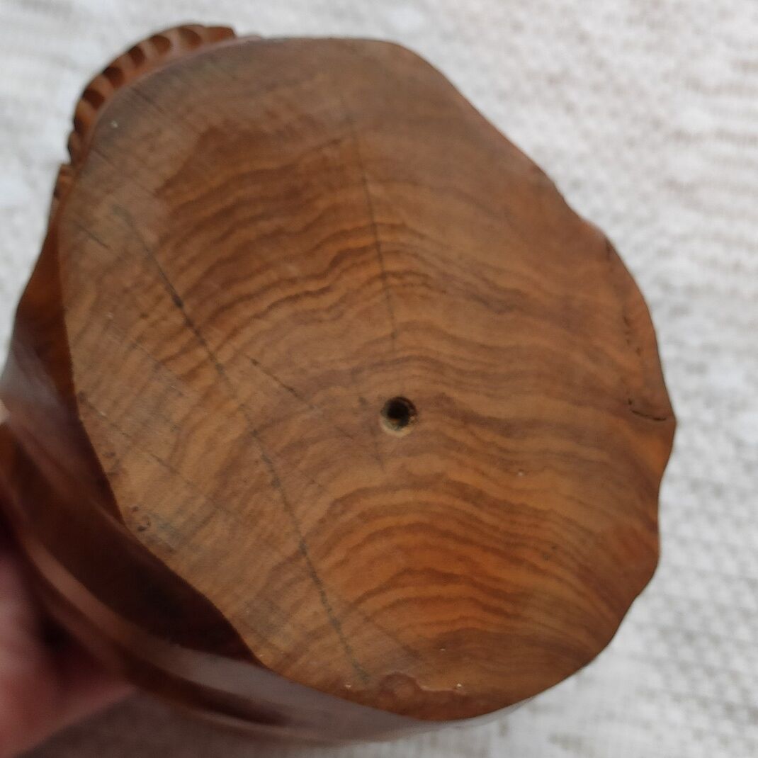 Tobacco pot face carved wood