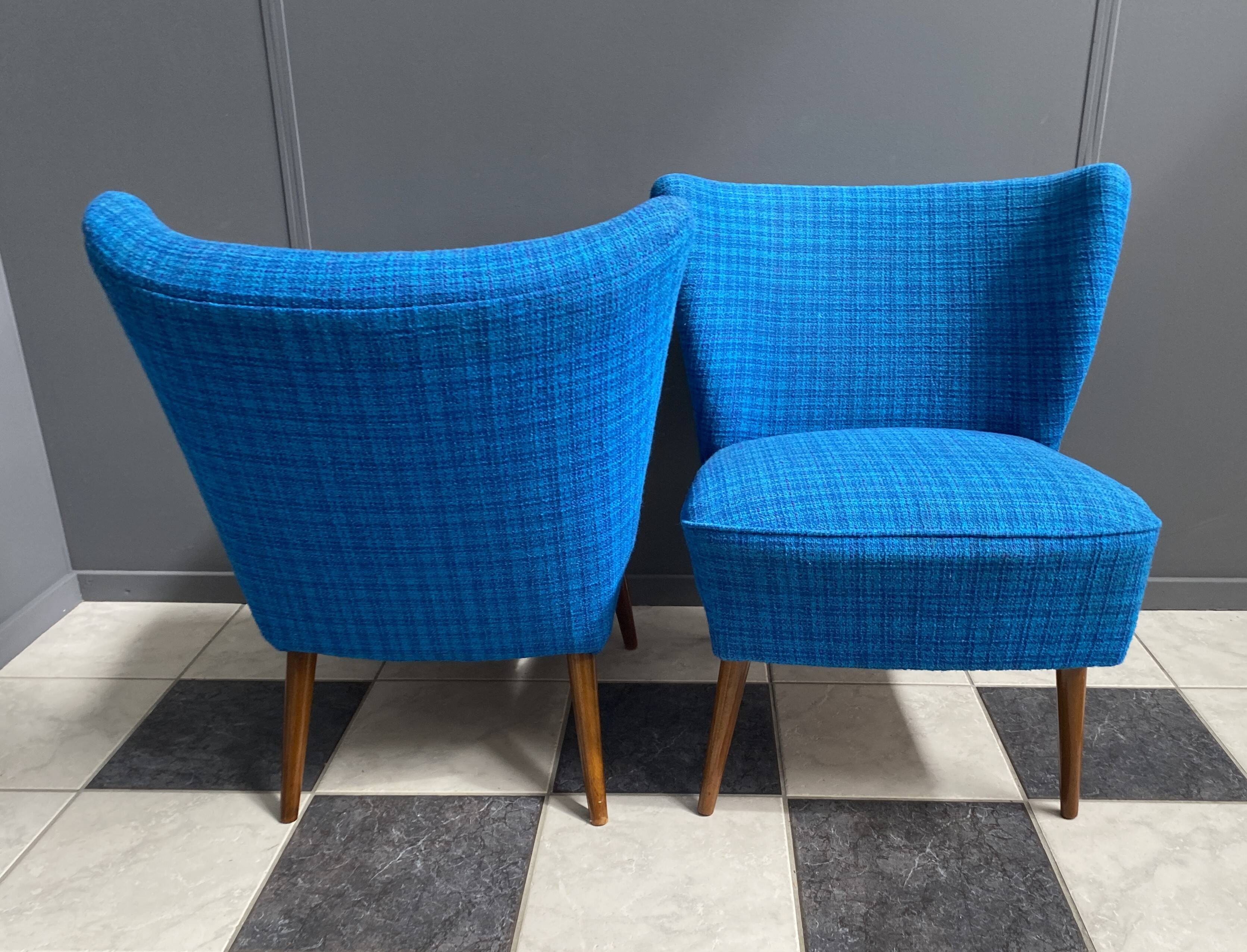 ensemble de 2 chaises de cocktail bleues des années 1960