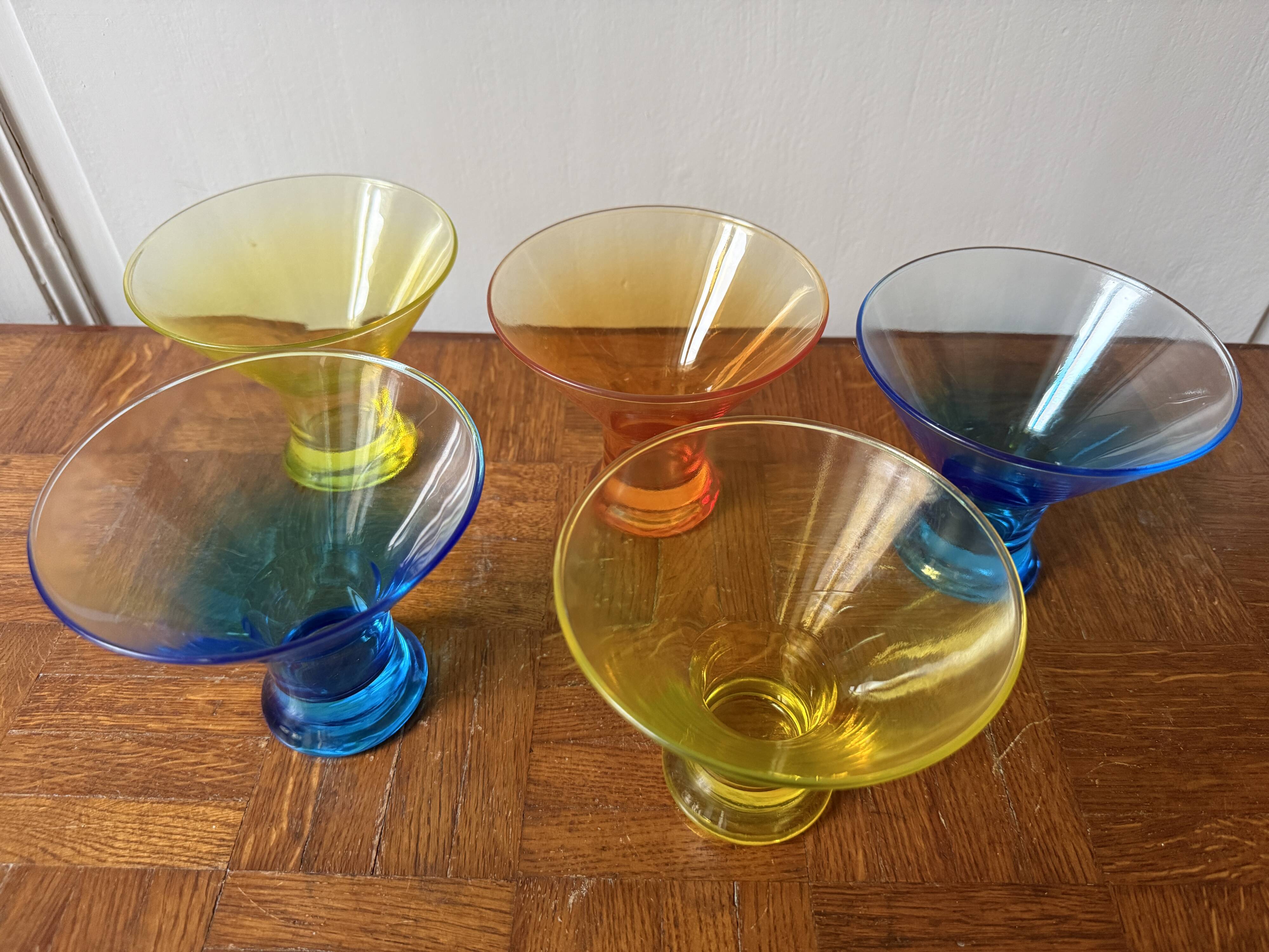 Set of 5 coloured dessert bowls Luminarc