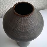 Ceramic tulip vase