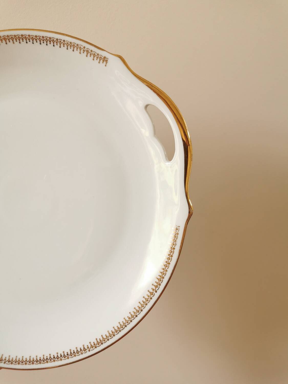 Plat à gâteaux vintage porcelaine CNP