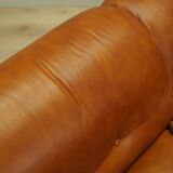 Red leather sofa, Italian design, 1970s, production: Italy