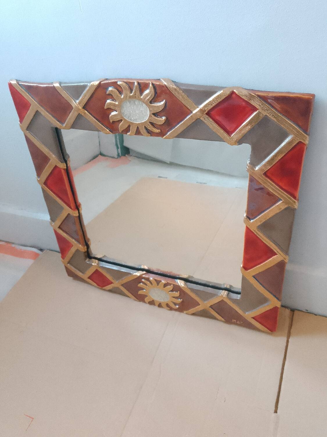 Large ceramic mirror signed Marion de Crecy, daughter of Mithé Espelt