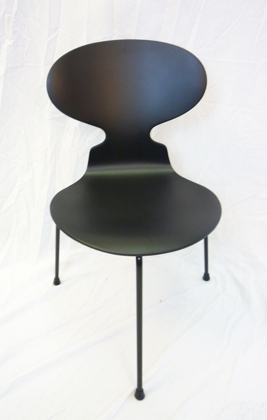 Chaise modèle 3100  "Ant Chair" de Arne Jacobsen