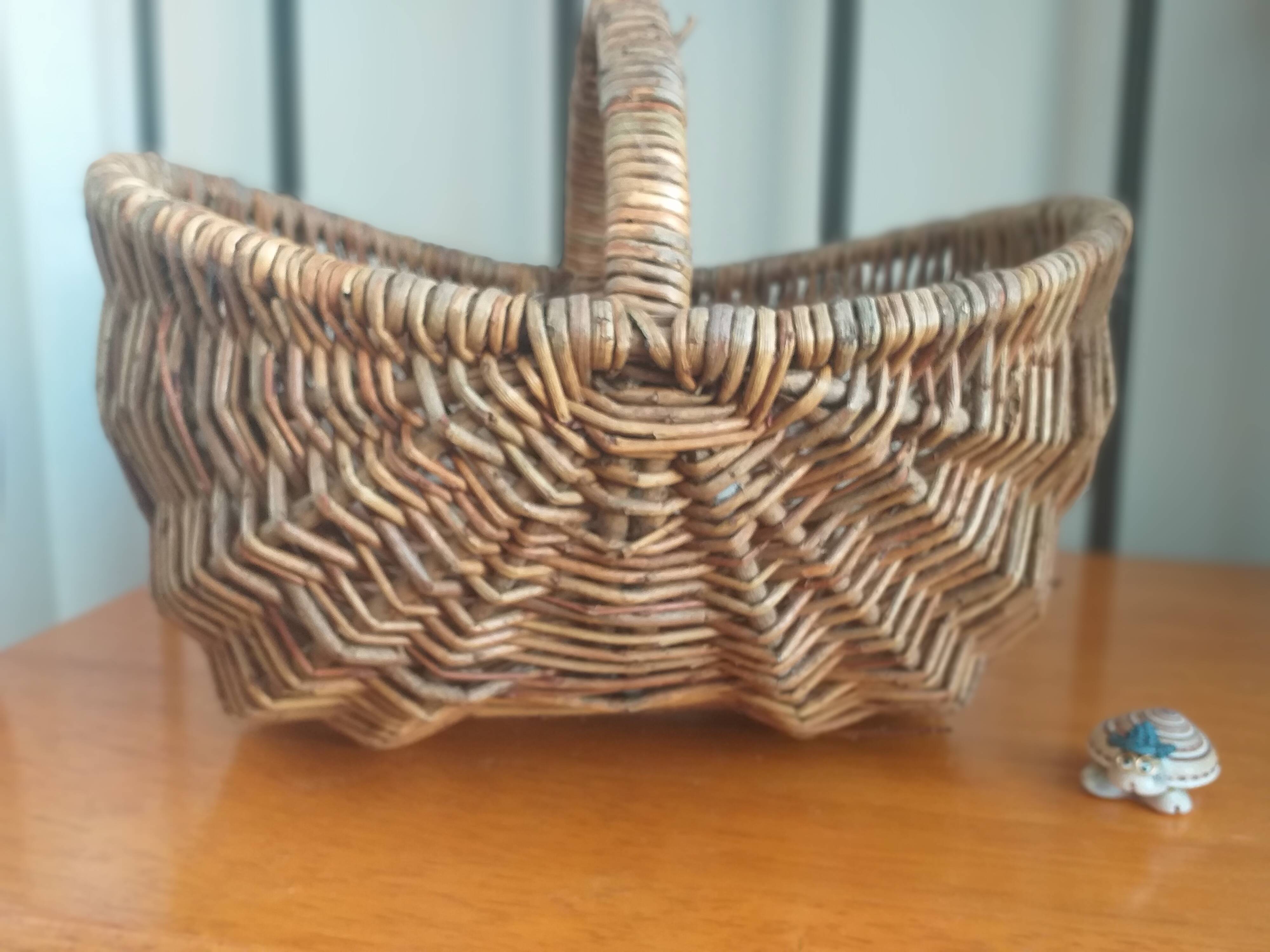 Wicker basket