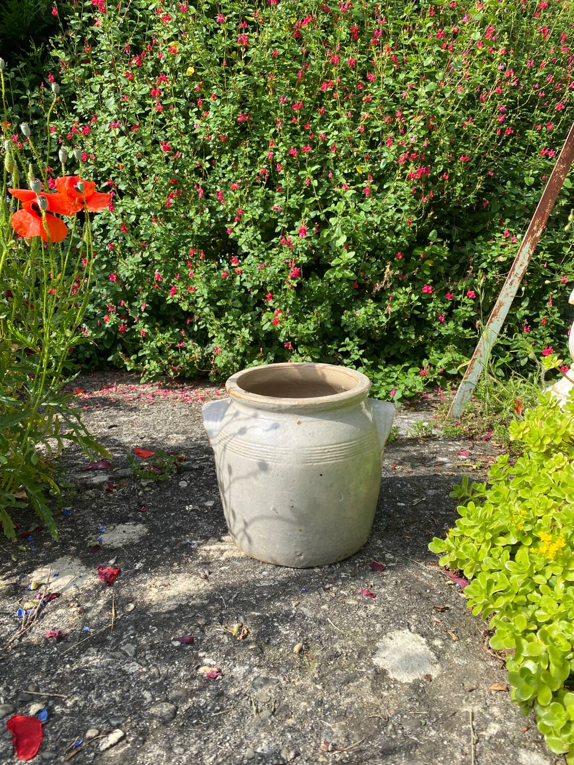 Pot à gras en grès signé