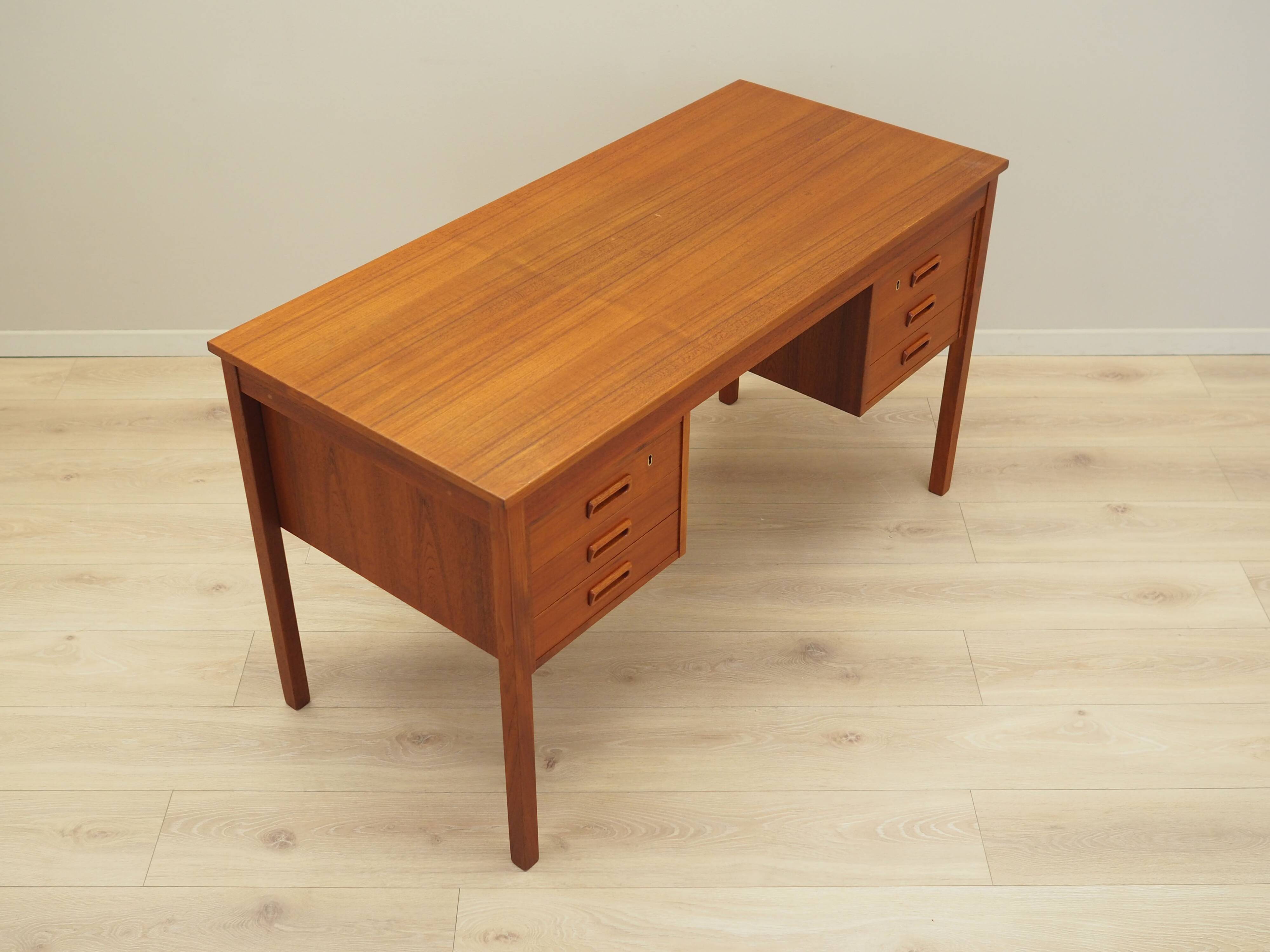 Teak desk, Danish design, 1970s, production: Denmark