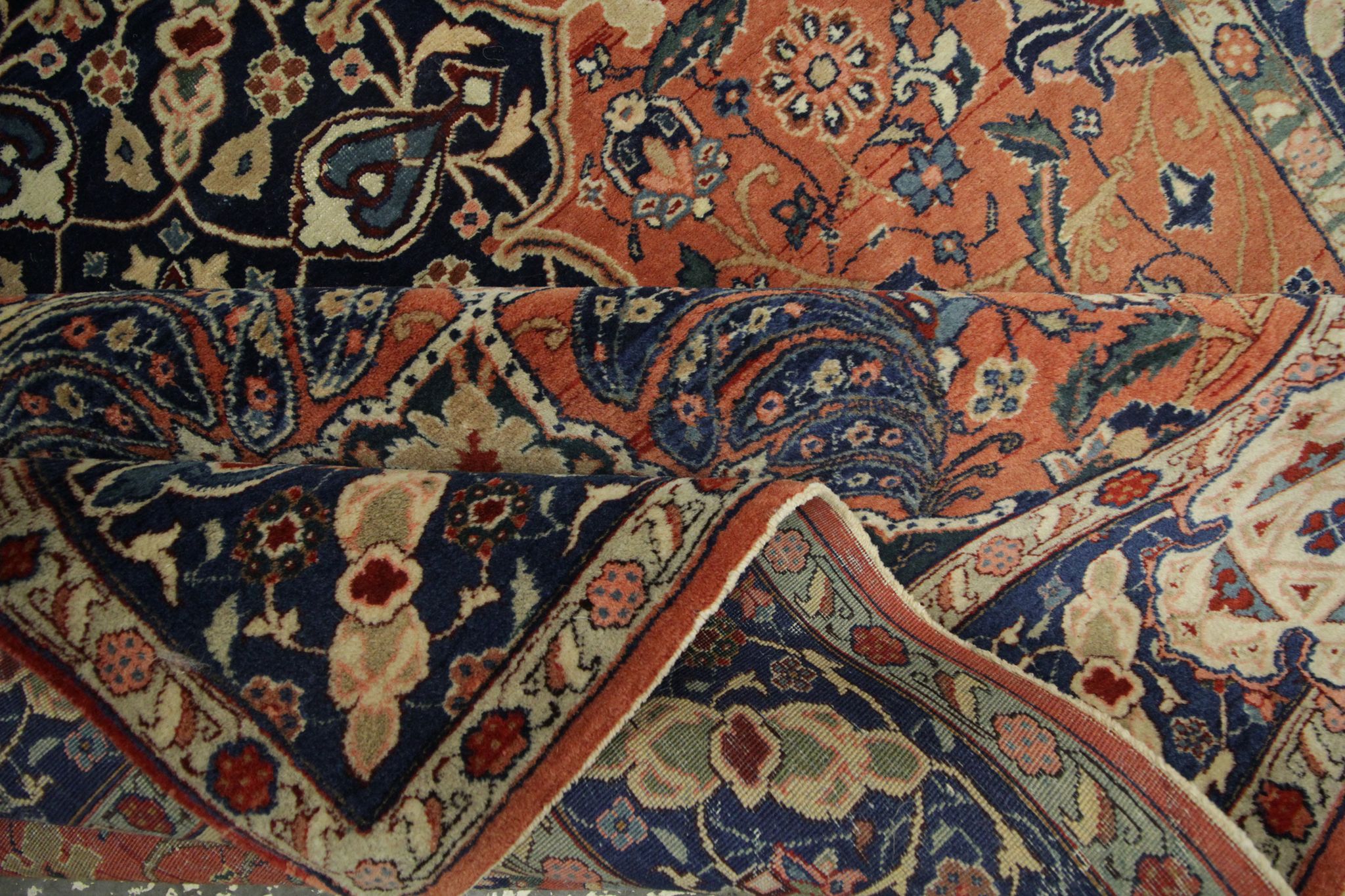 Handmade Antique Persian Tabriz Rug- 141x198cm
