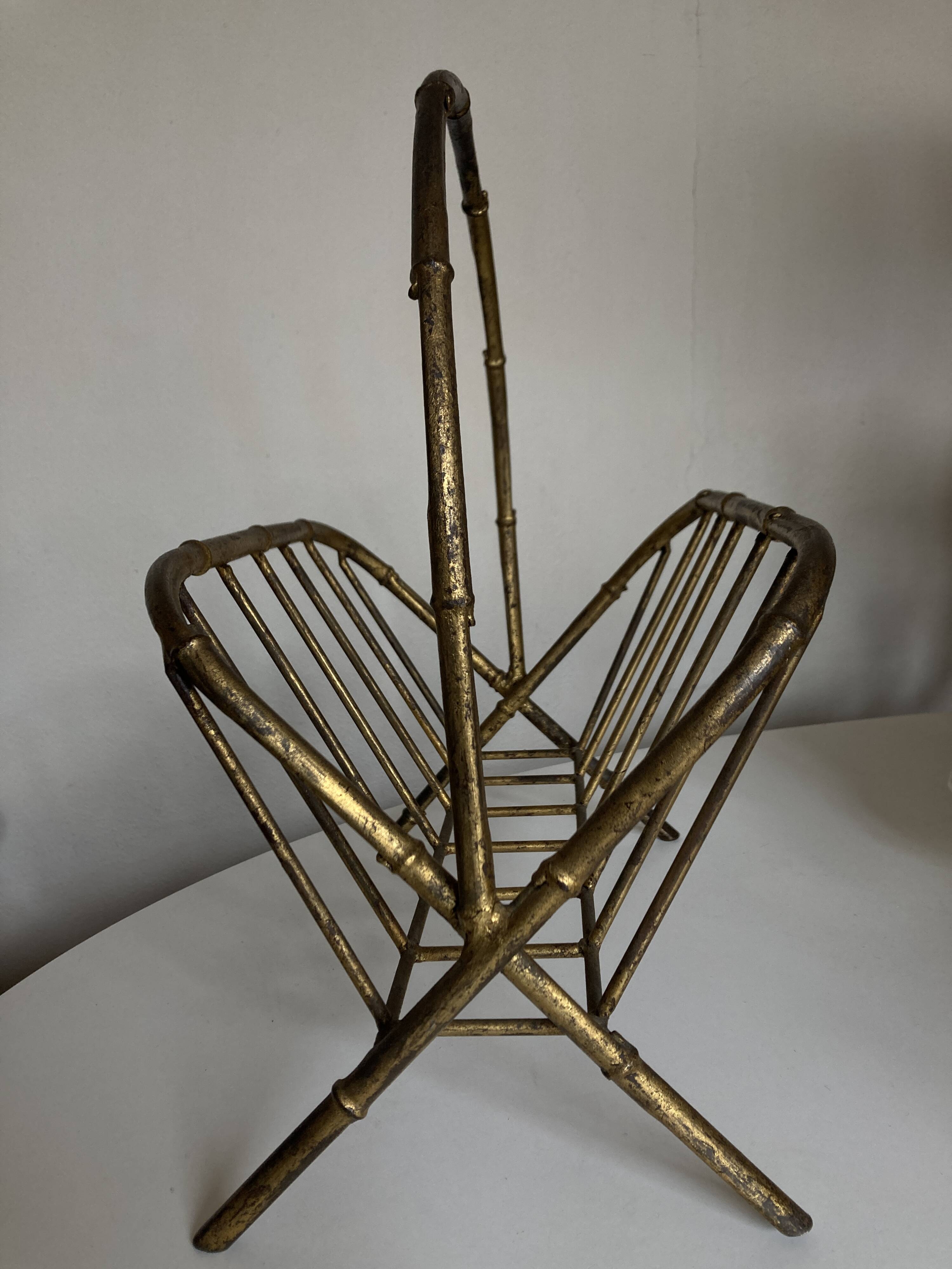 1960 magazine rack faux bamboo in beaten gold iron Italian craftsmanship