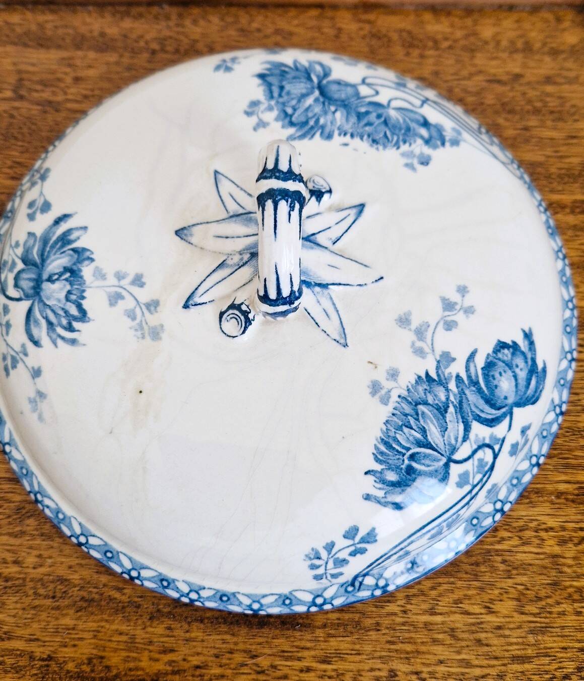 Soup tureen Sarreguemines Royat U&C