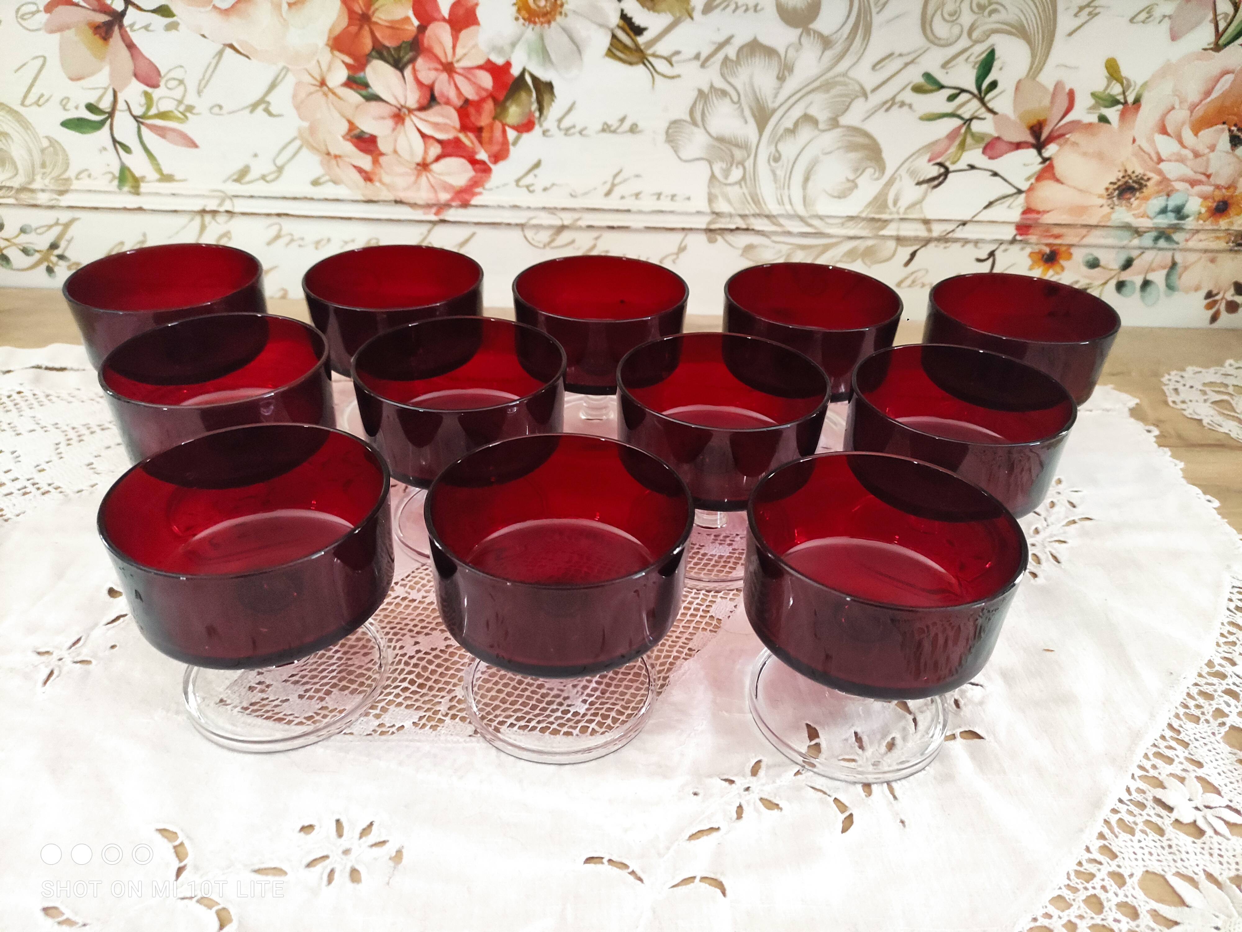 Lot de 12 coupes à champagne vintage Luminarc France modèle Suède Rubis