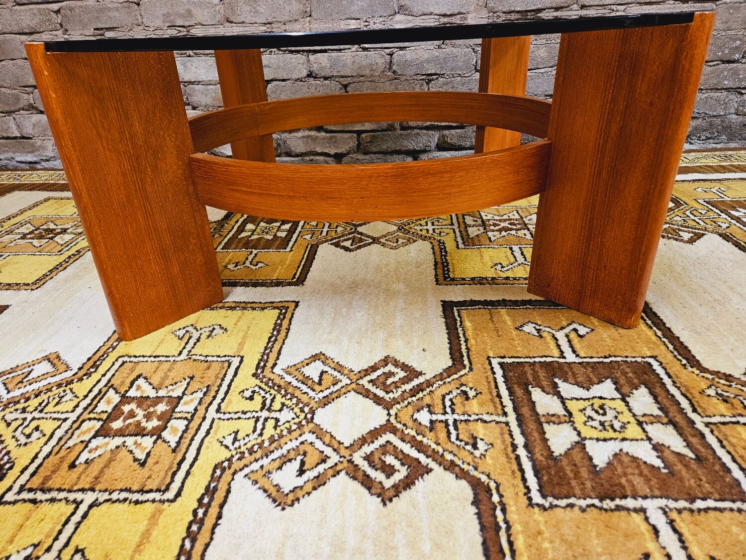Coffee table in glass and bentwood 1970