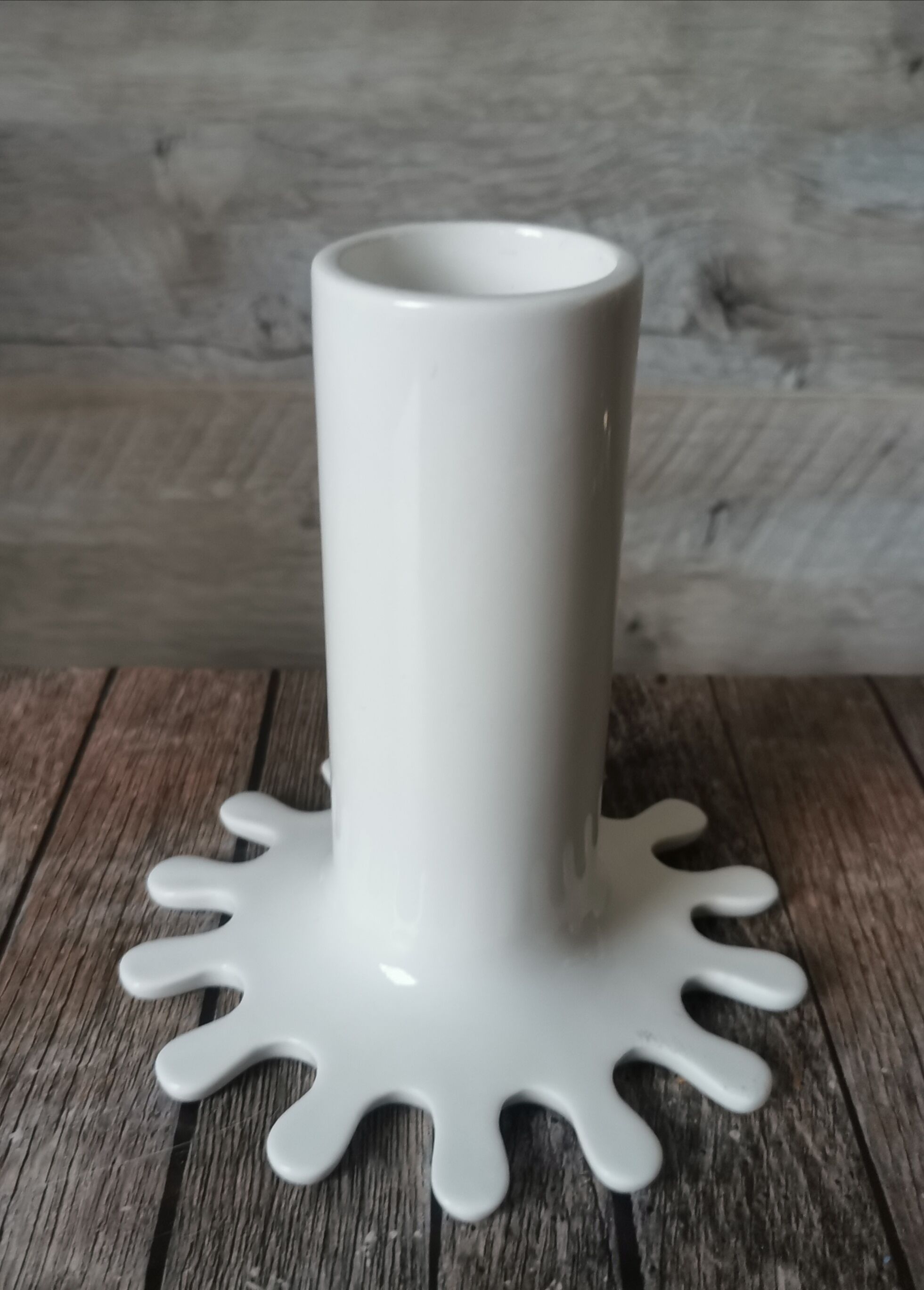 Design candle holder for sentou