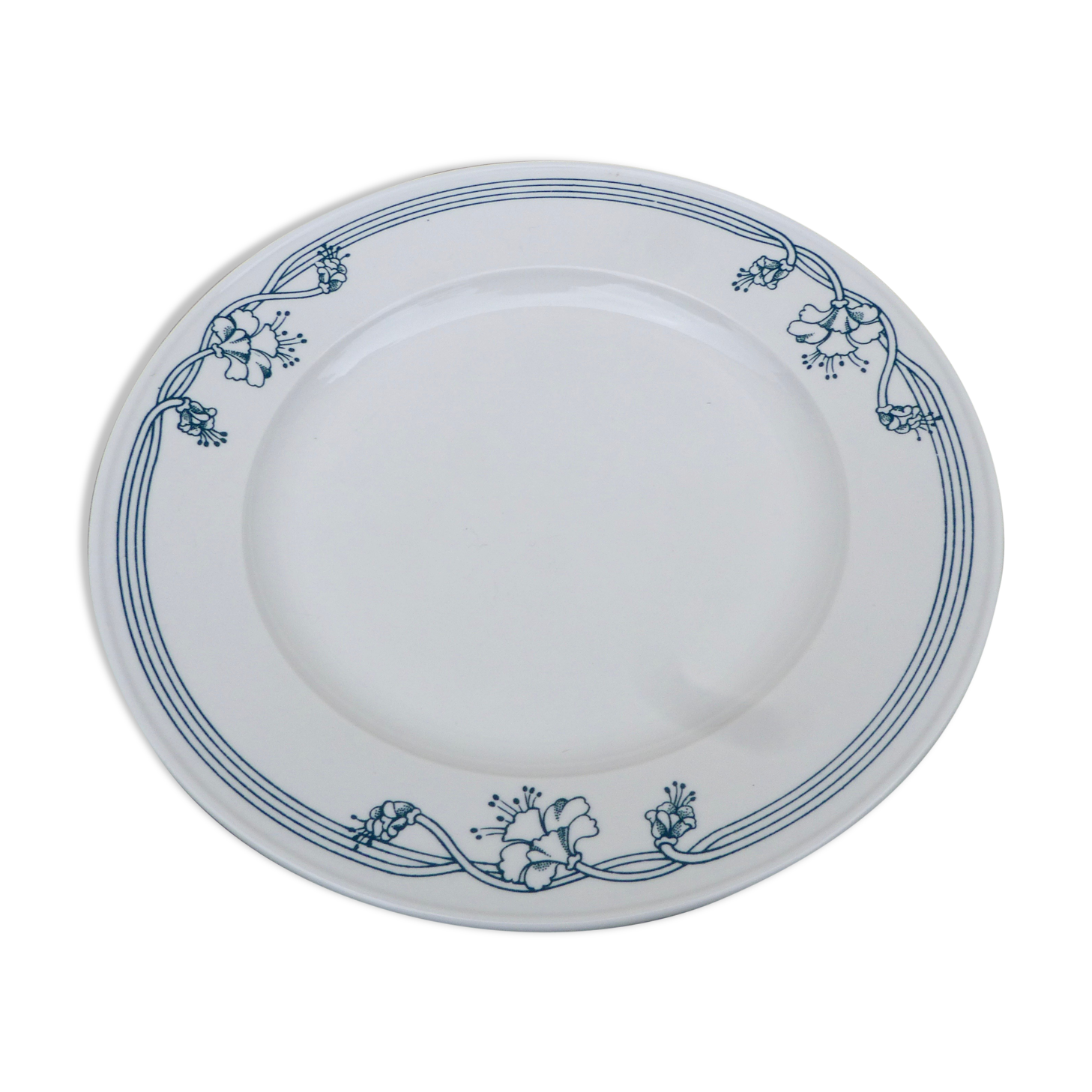 Sarreguemine white porcelain round dish