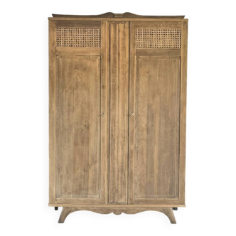 Armoire parisienne