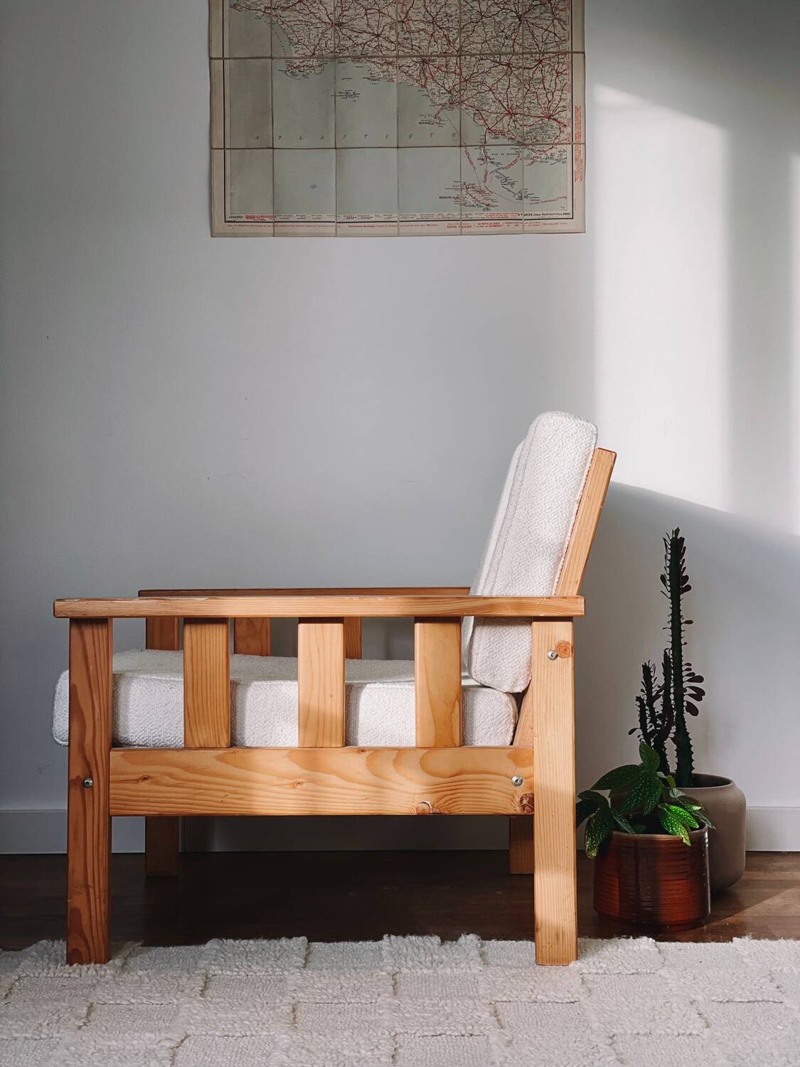 Brutalist armchair in wood and bouclé fabric