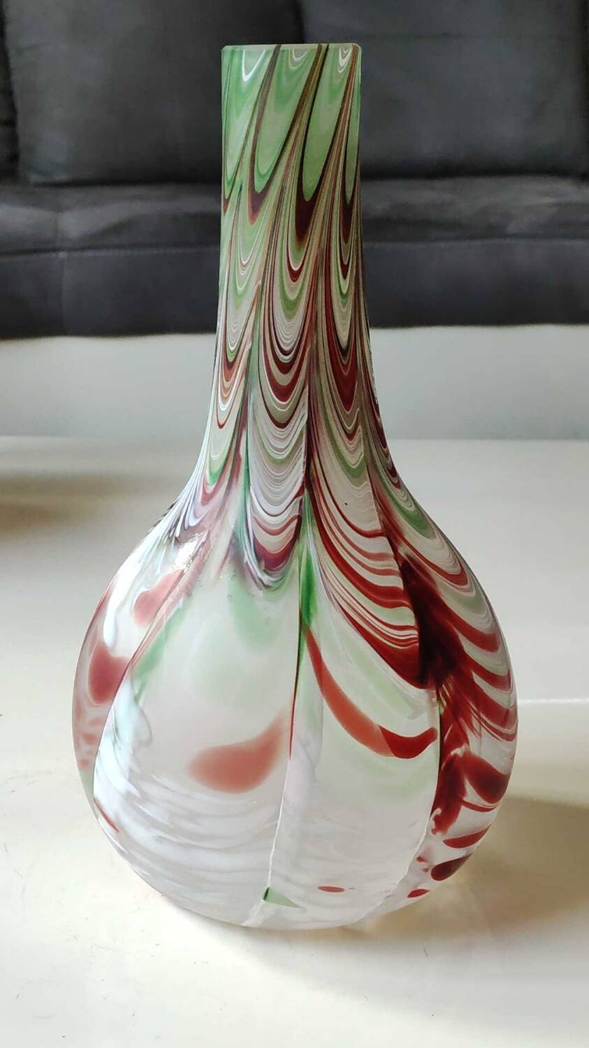 Chimney neck ball vase. Murano style. Flamed swirl design/Multicolored smoke scrolls. Dim 27 x 14 cm