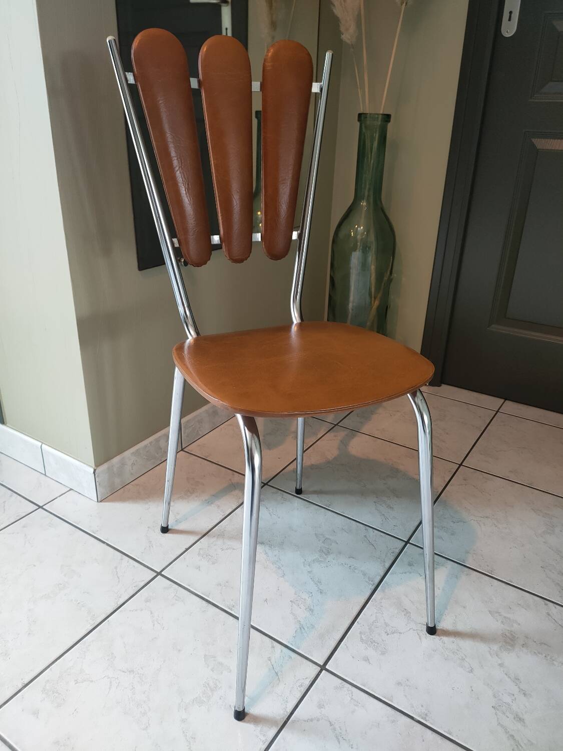Tublac vintage petal chair