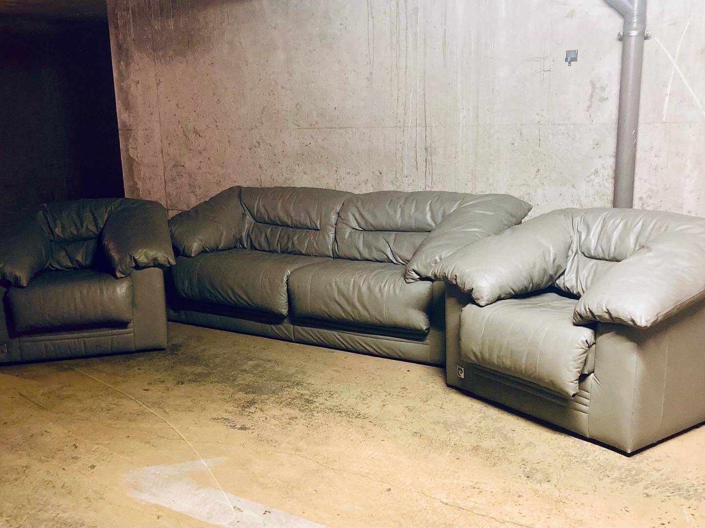Canapé et fauteuils Pierre Cardin