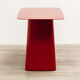 Table basse rouge Vitra metal side table