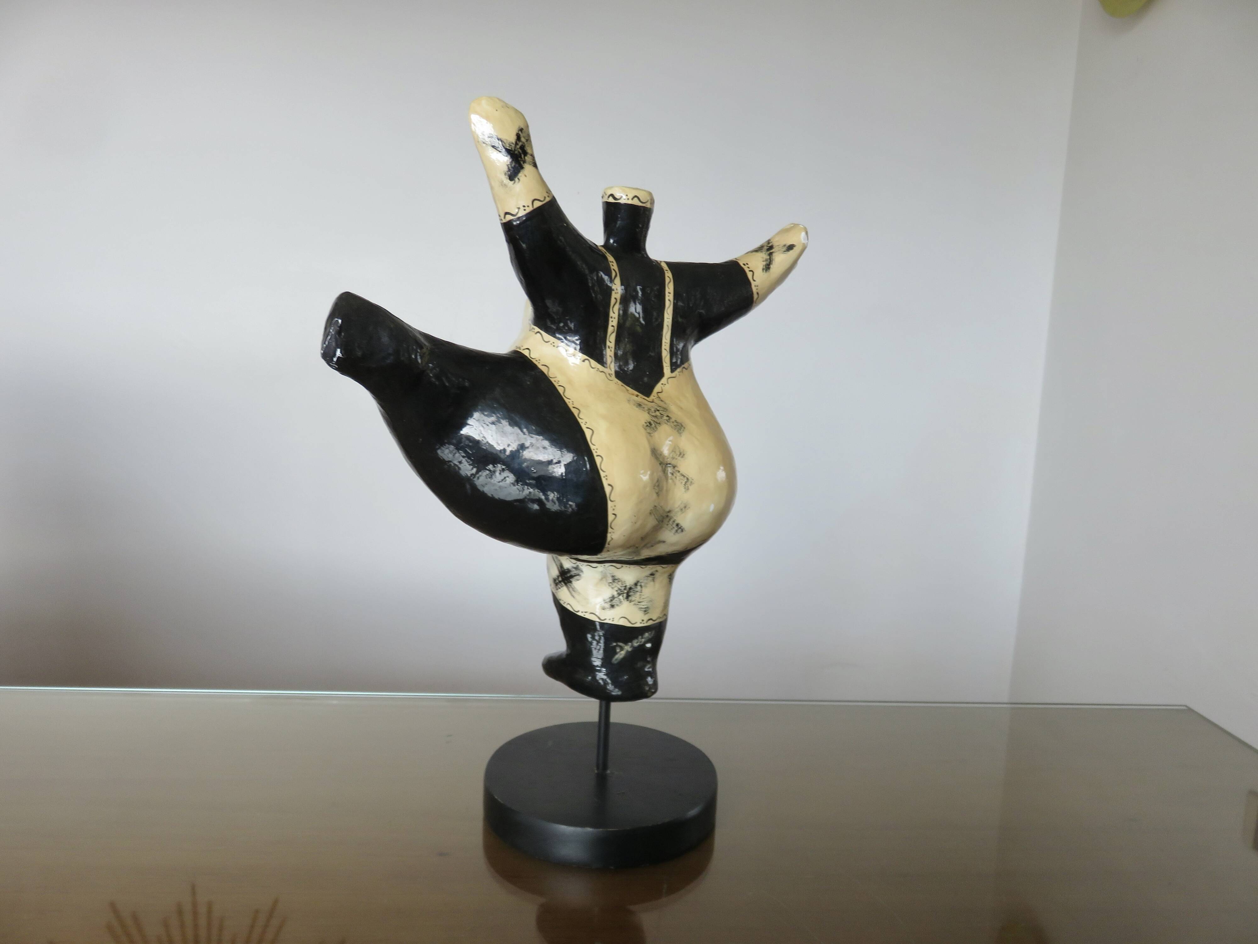 Sculpture "DEESSE" in the style of Niki de Saint Phalle, papier-mâché 1990