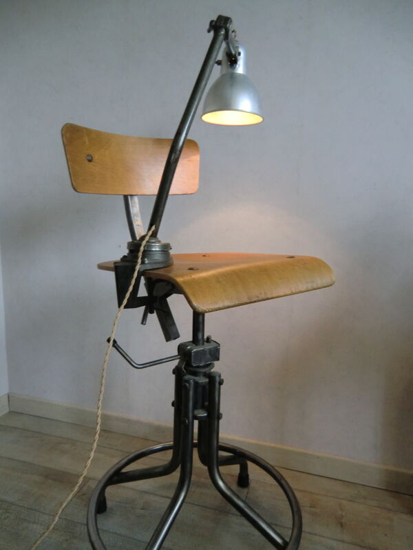 Lampe atelier à fixer