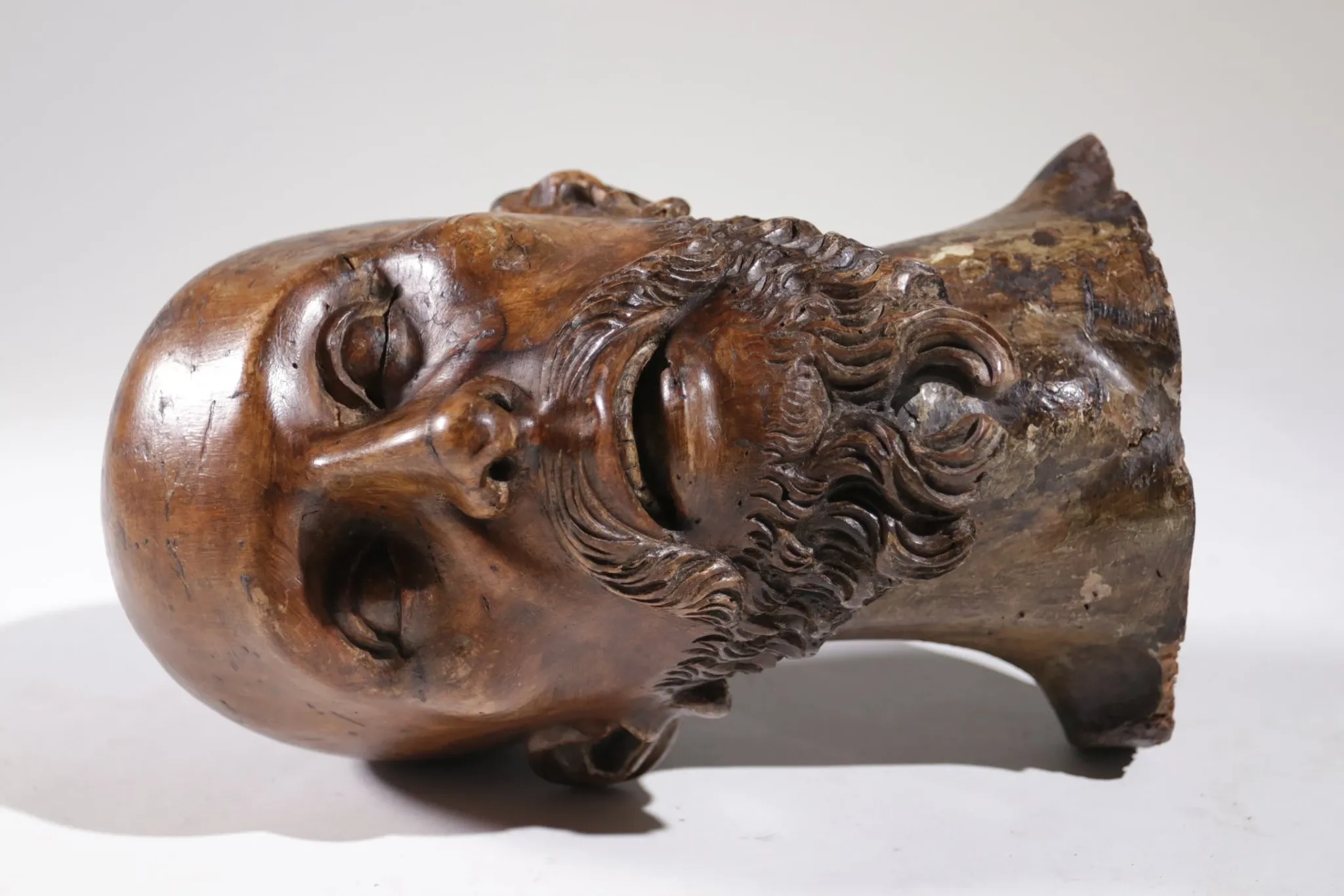 Life-size carved wooden man's head – Southern Europe, circa 1700