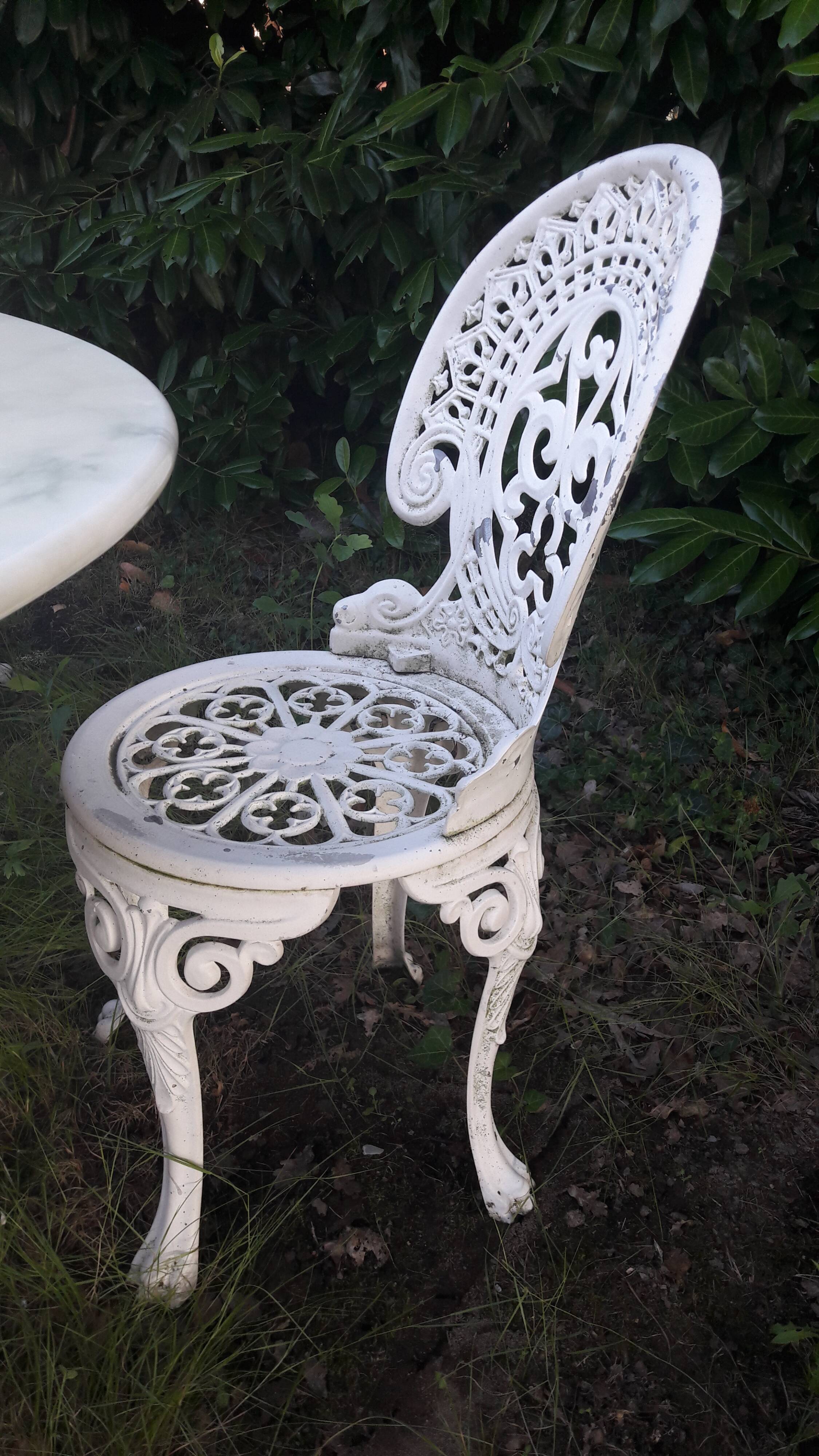 Salon de jardin fonte et marbre