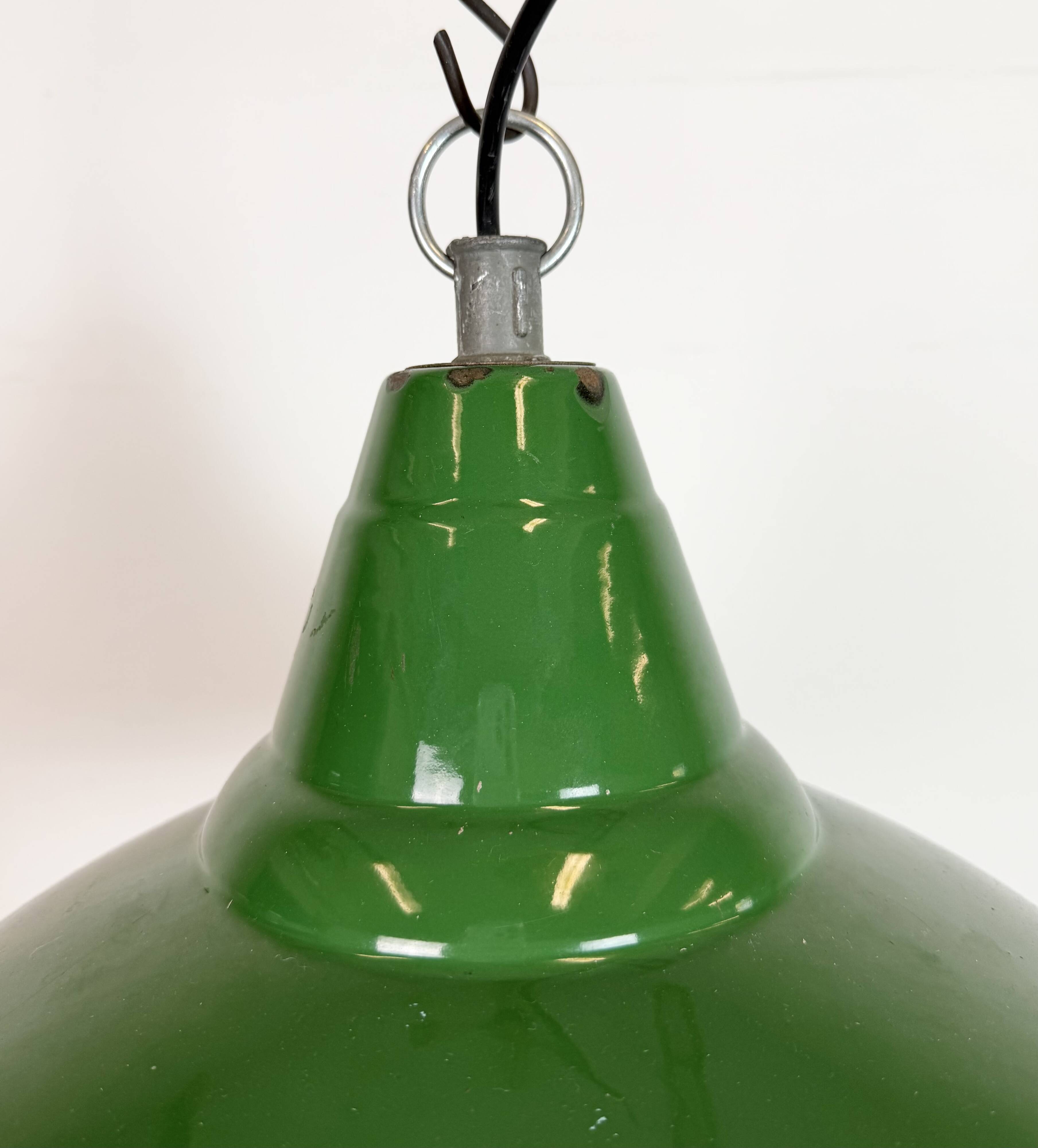 Industrial British Green Enamel Factory Pendant Lamp, 1960s