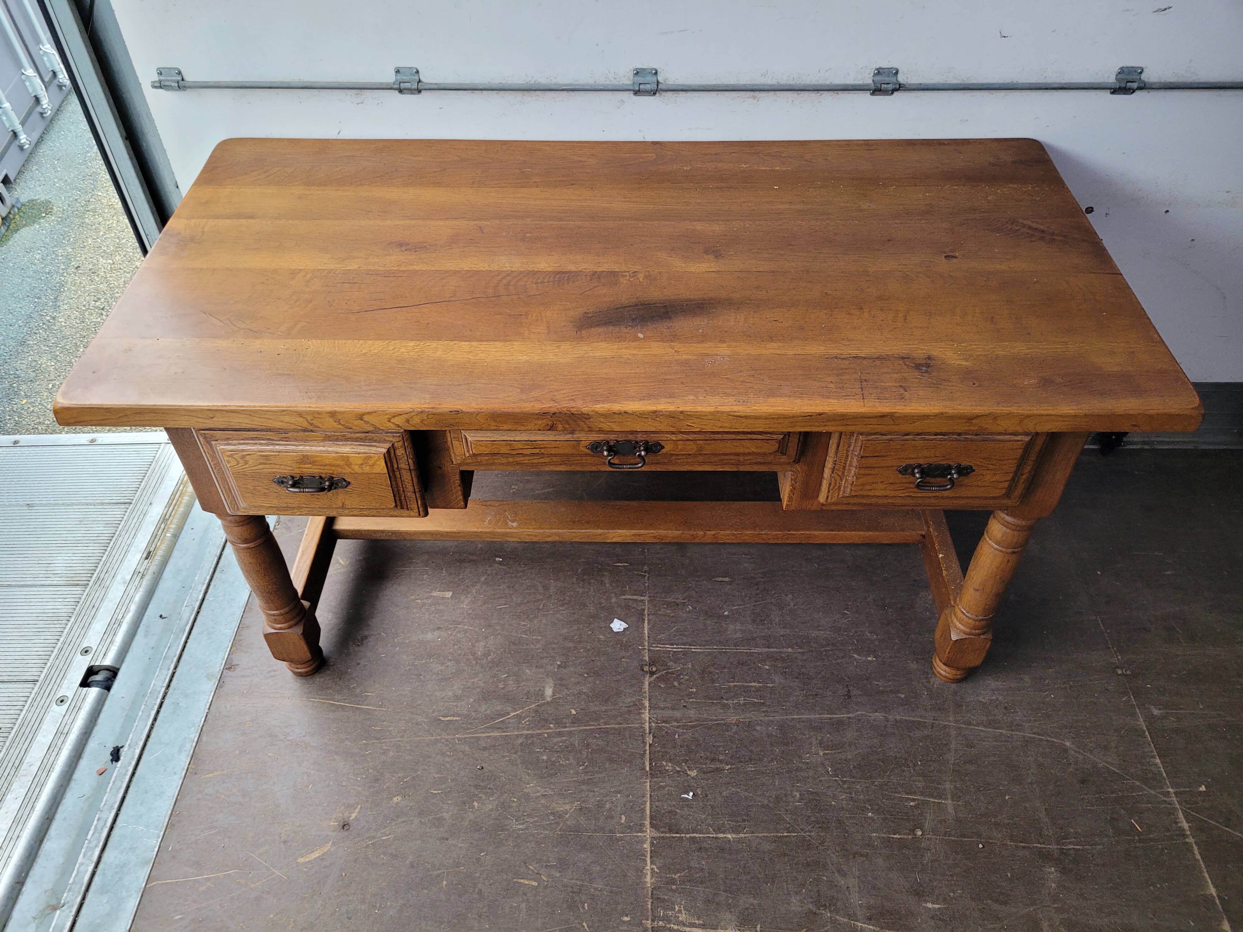 Bureau style Louis XIII
