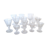 Lot de 12 verres anciens