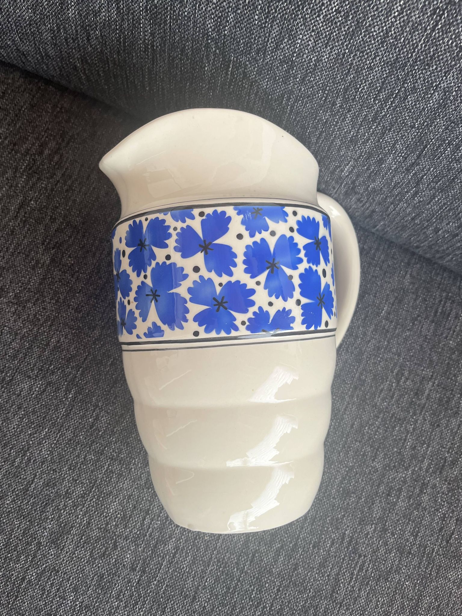 Basin and jug Boch